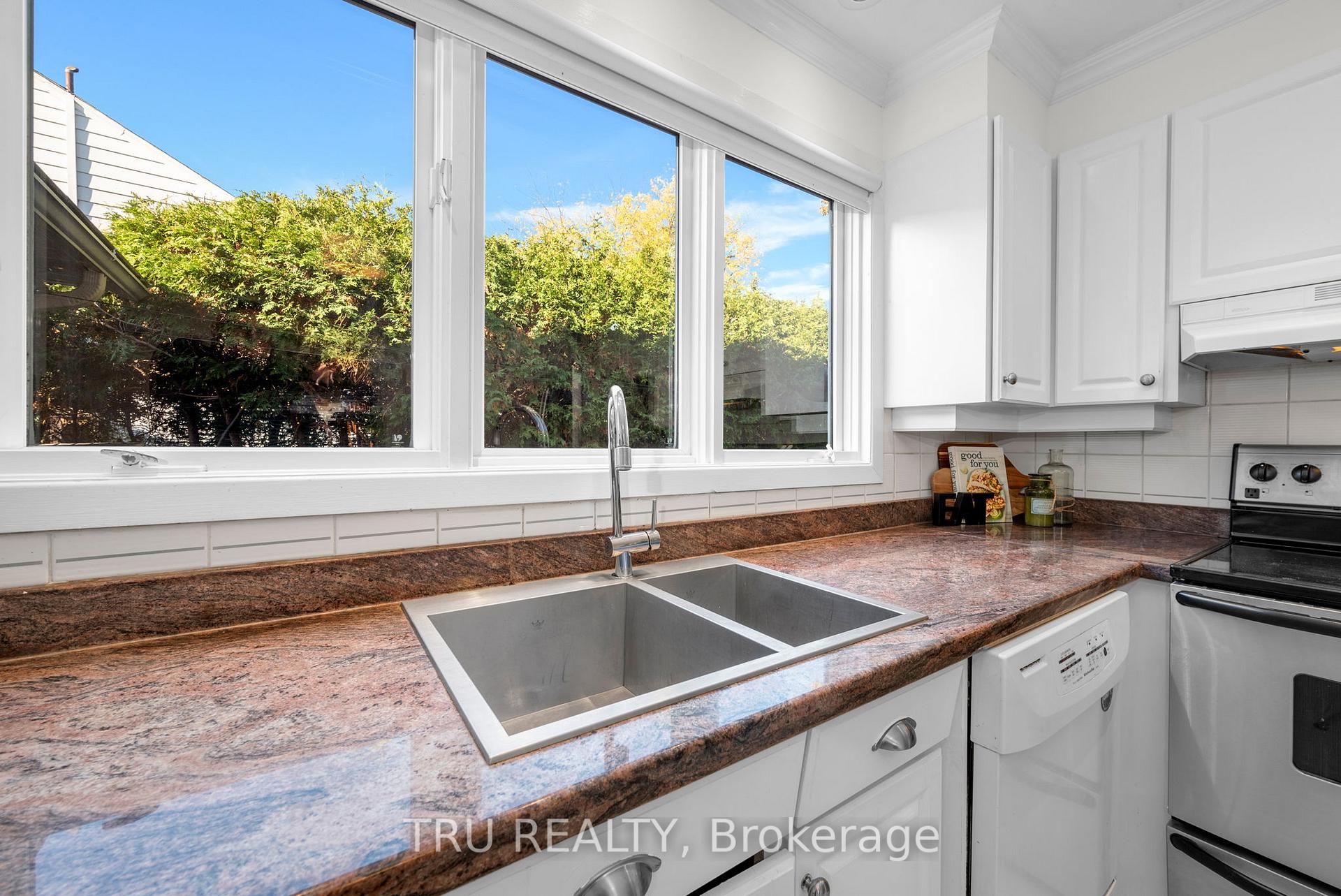 Photo 20 of 189 St Laurent Boulevard, Ottawa, Manor Park — HOMEH