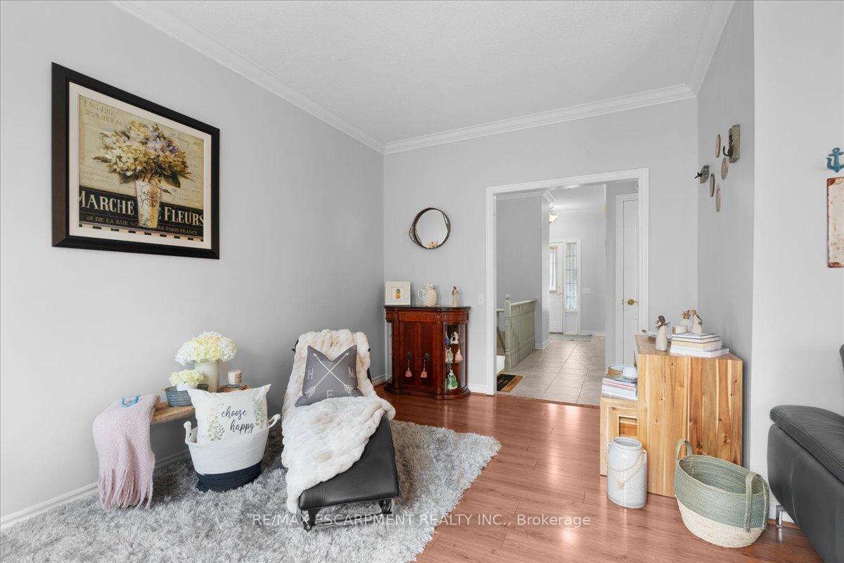 Photo 8 of 37 Silverbirch Boulevard, Hamilton, Rural Glanbrook — HOMEH