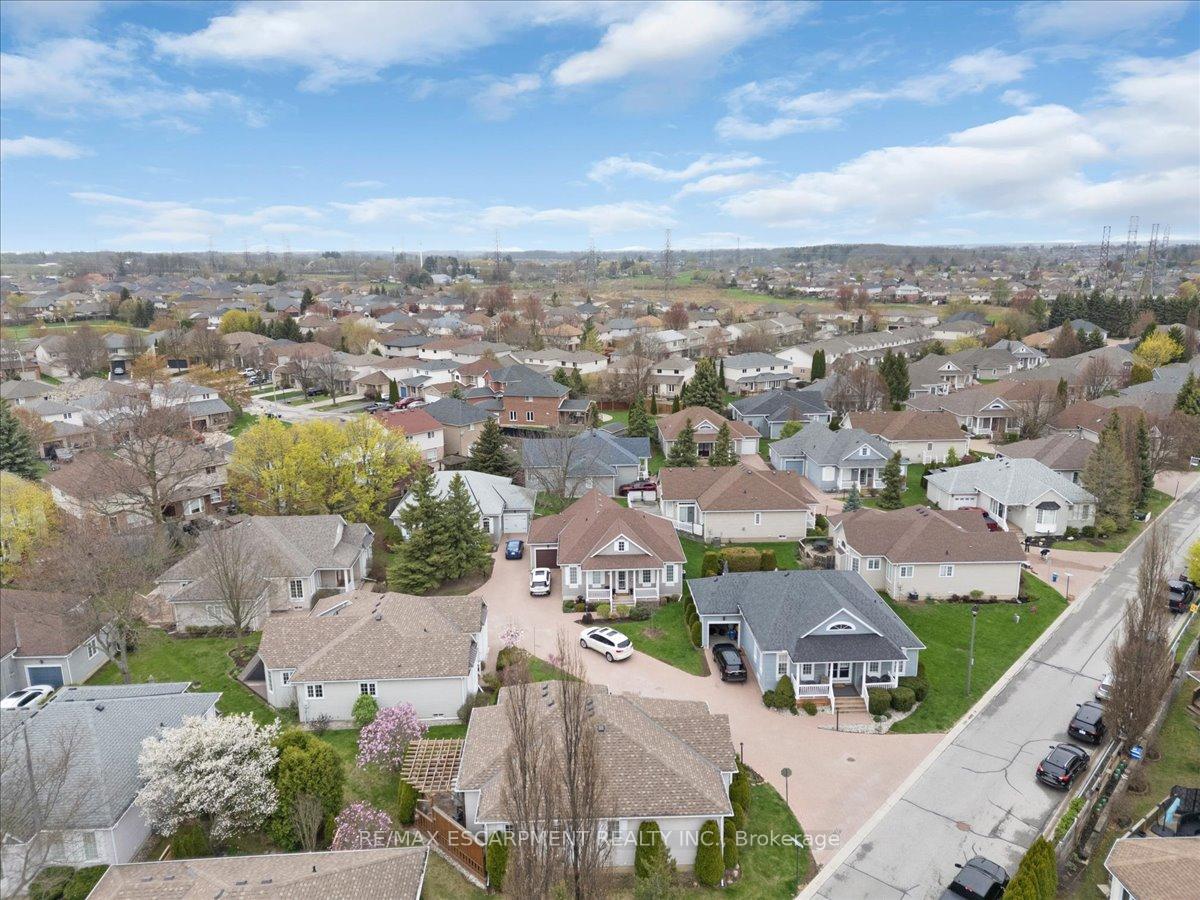 Photo 40 of 37 Silverbirch Boulevard, Hamilton, Rural Glanbrook — HOMEH