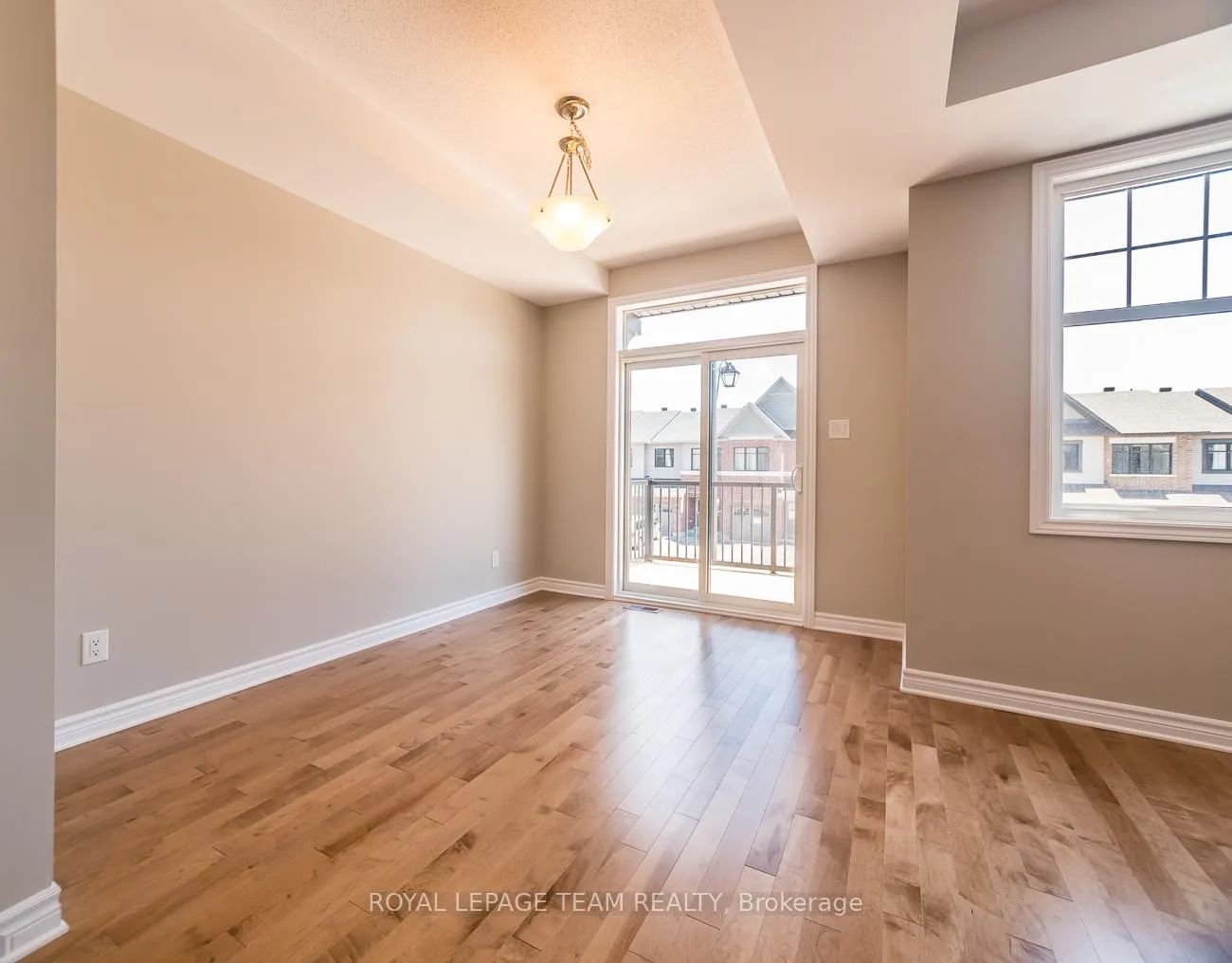 Photo 5 of 210 Halyard Way, Ottawa, Kanata - Kanata Lakes/Heritage Hills — HOMEH