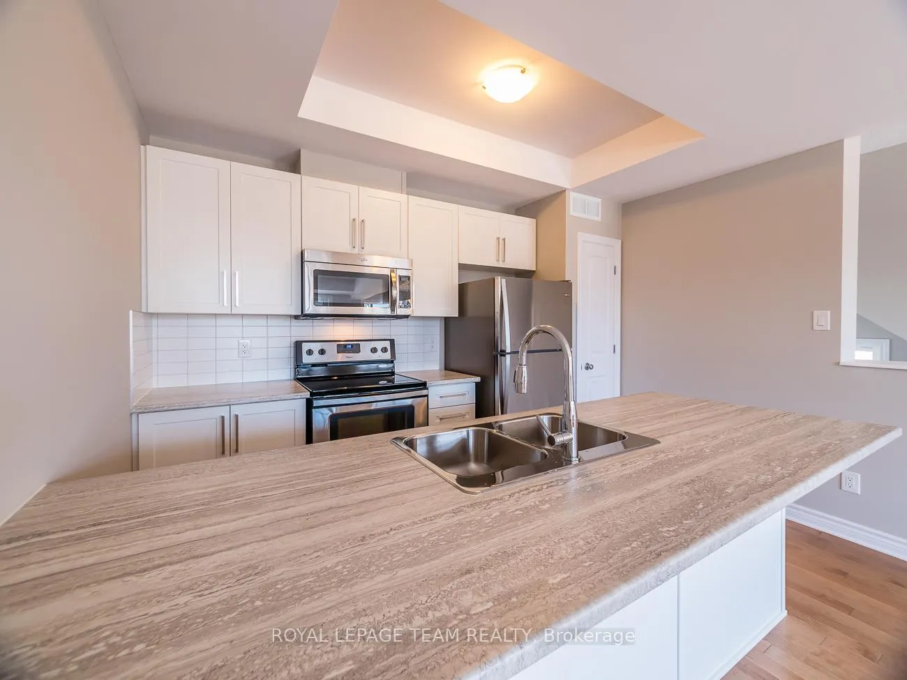 Photo 9 of 210 Halyard Way, Ottawa, Kanata - Kanata Lakes/Heritage Hills — HOMEH