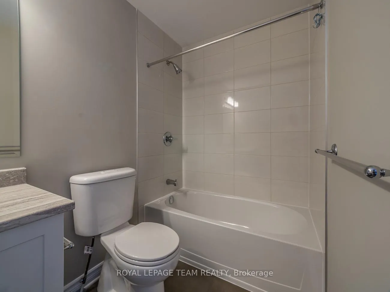 Photo 17 of 210 Halyard Way, Ottawa, Kanata - Kanata Lakes/Heritage Hills — HOMEH