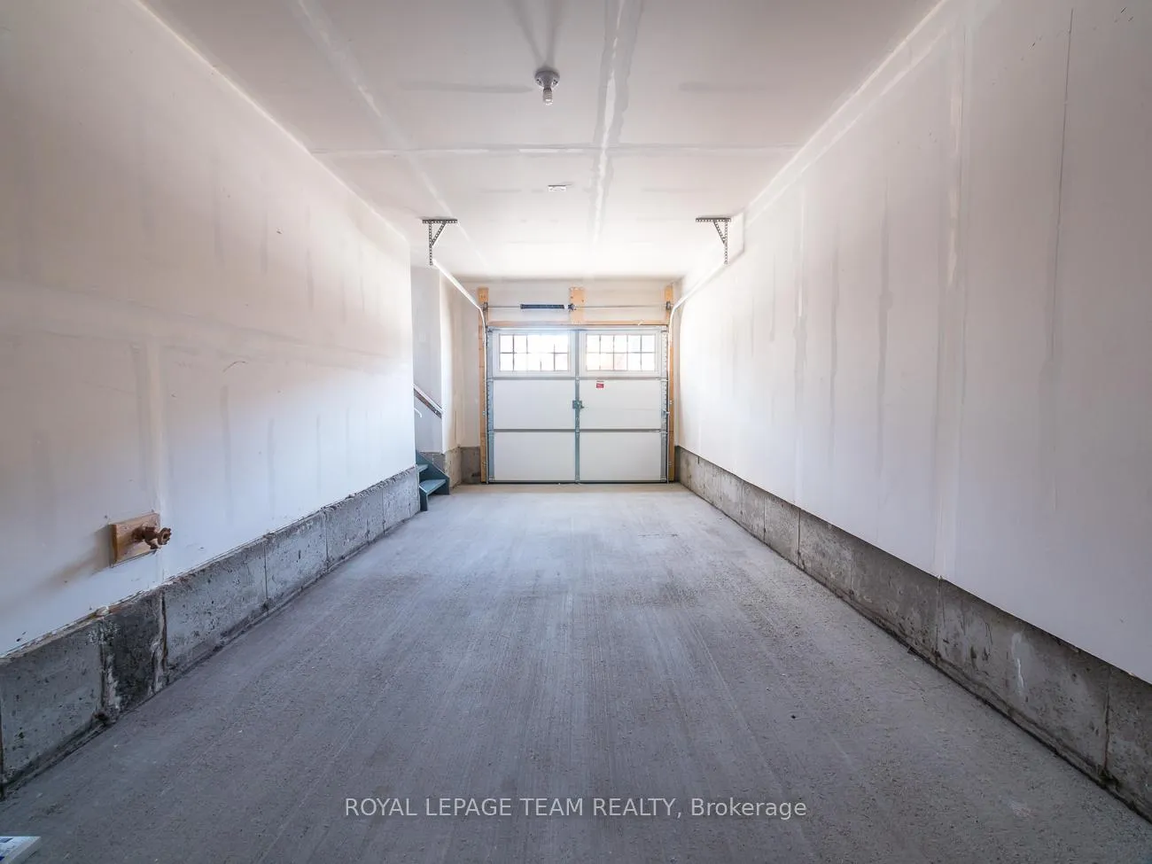 Photo 21 of 210 Halyard Way, Ottawa, Kanata - Kanata Lakes/Heritage Hills — HOMEH