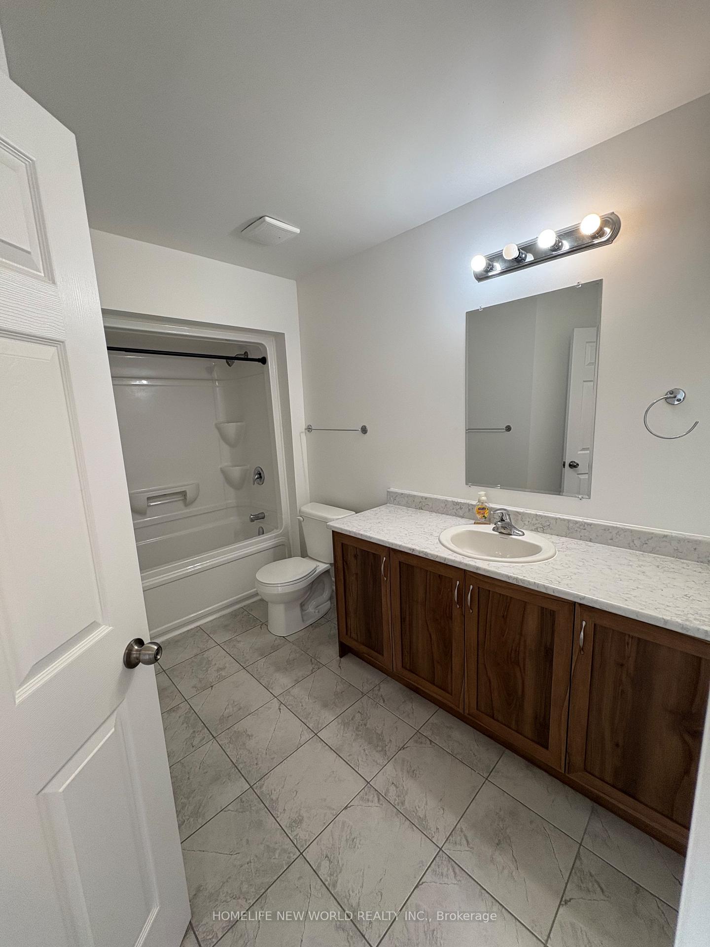 Photo 14 of 112 Brennan Crescent, Loyalist, Odessa — HOMEH