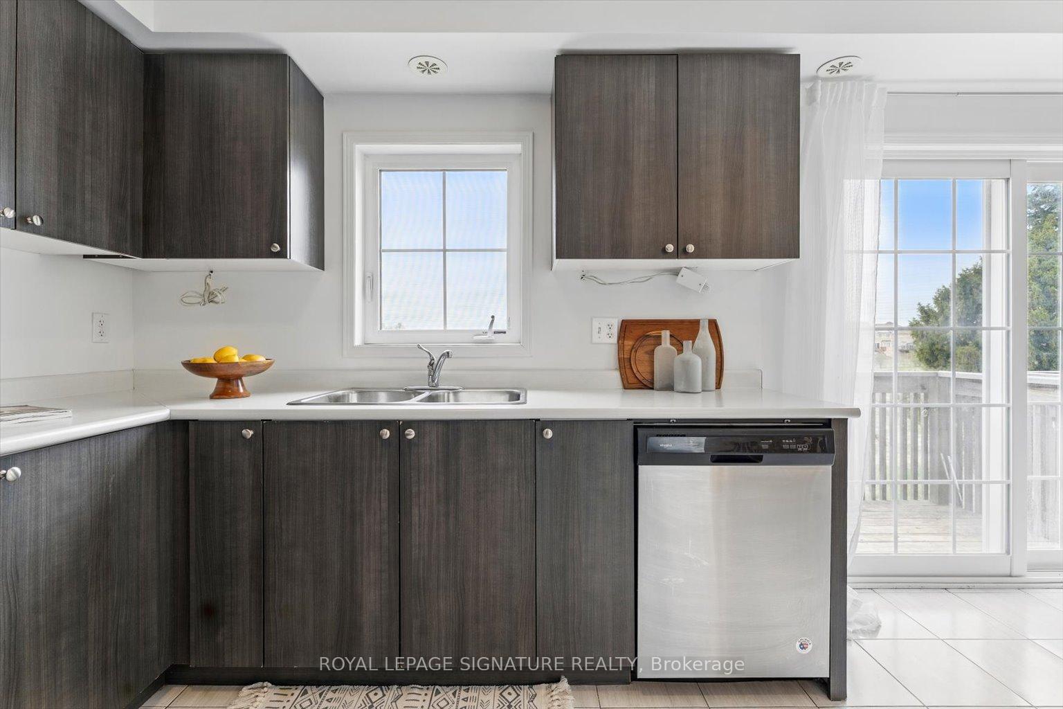 Photo 10 of Unit 30, 2504 Bromus Path, Oshawa, Windfields — HOMEH