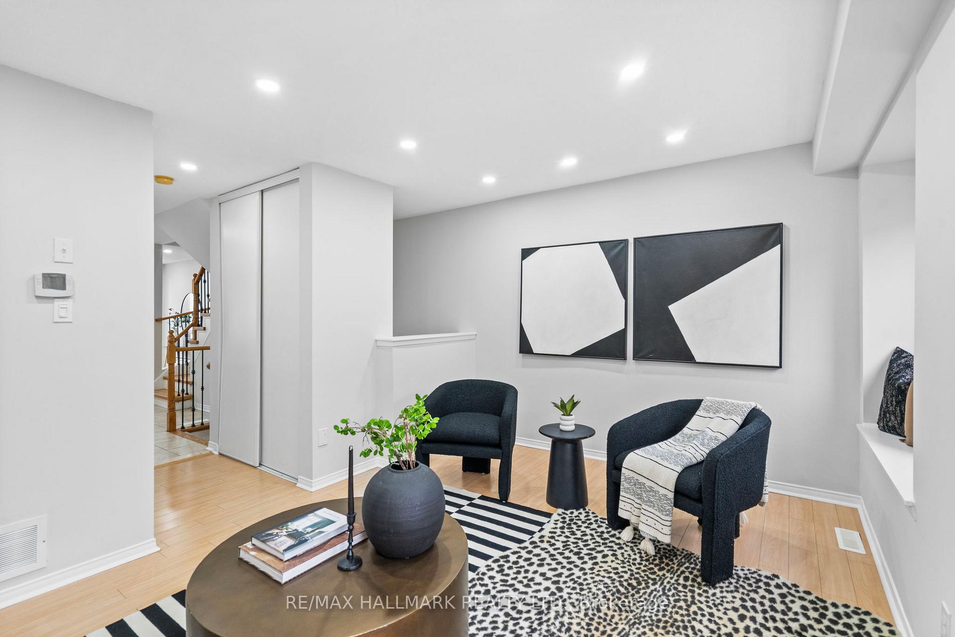 Photo 2 of 27 McGonigal Lane, Ajax, Central — HOMEH