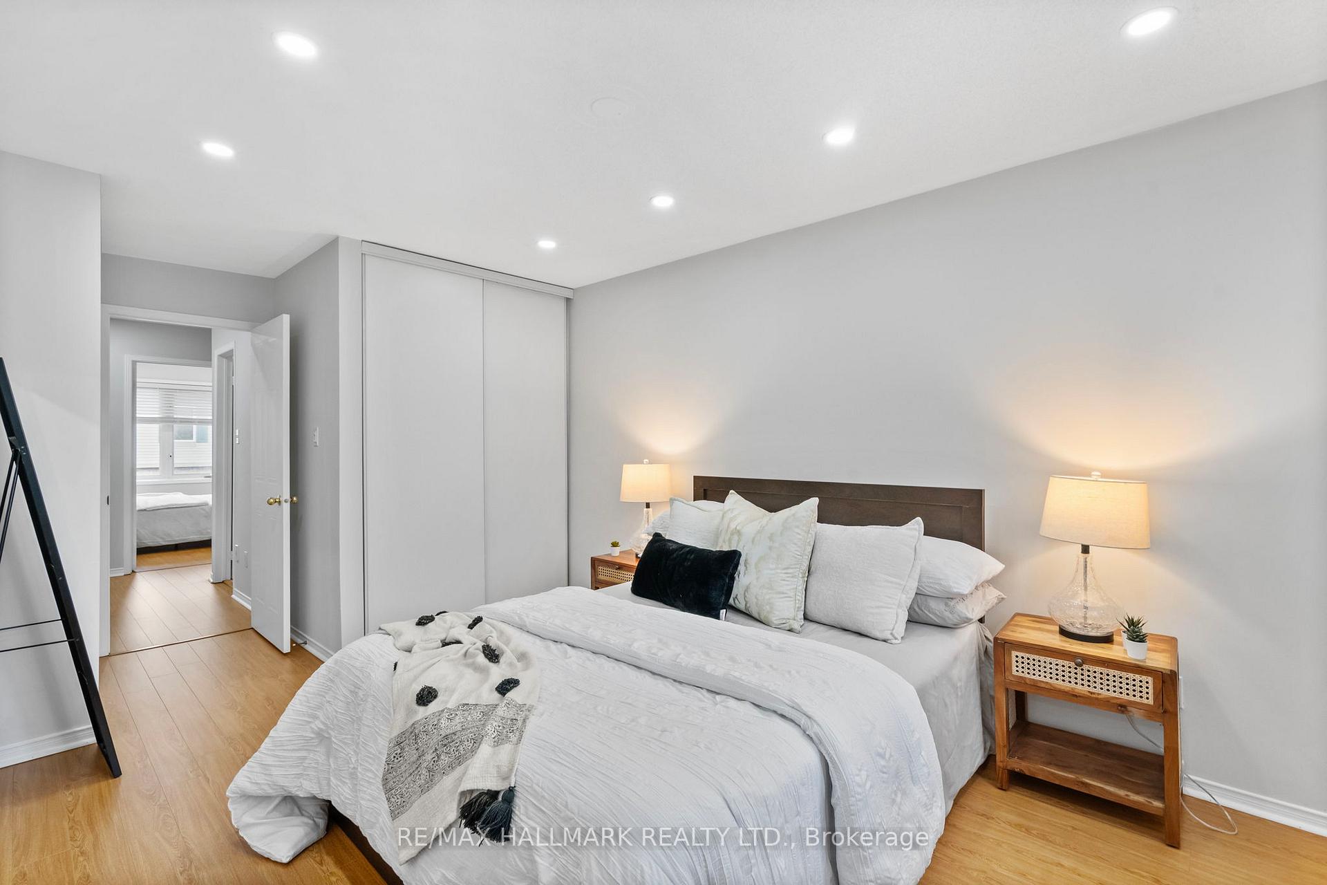Photo 41 of 27 McGonigal Lane, Ajax, Central — HOMEH