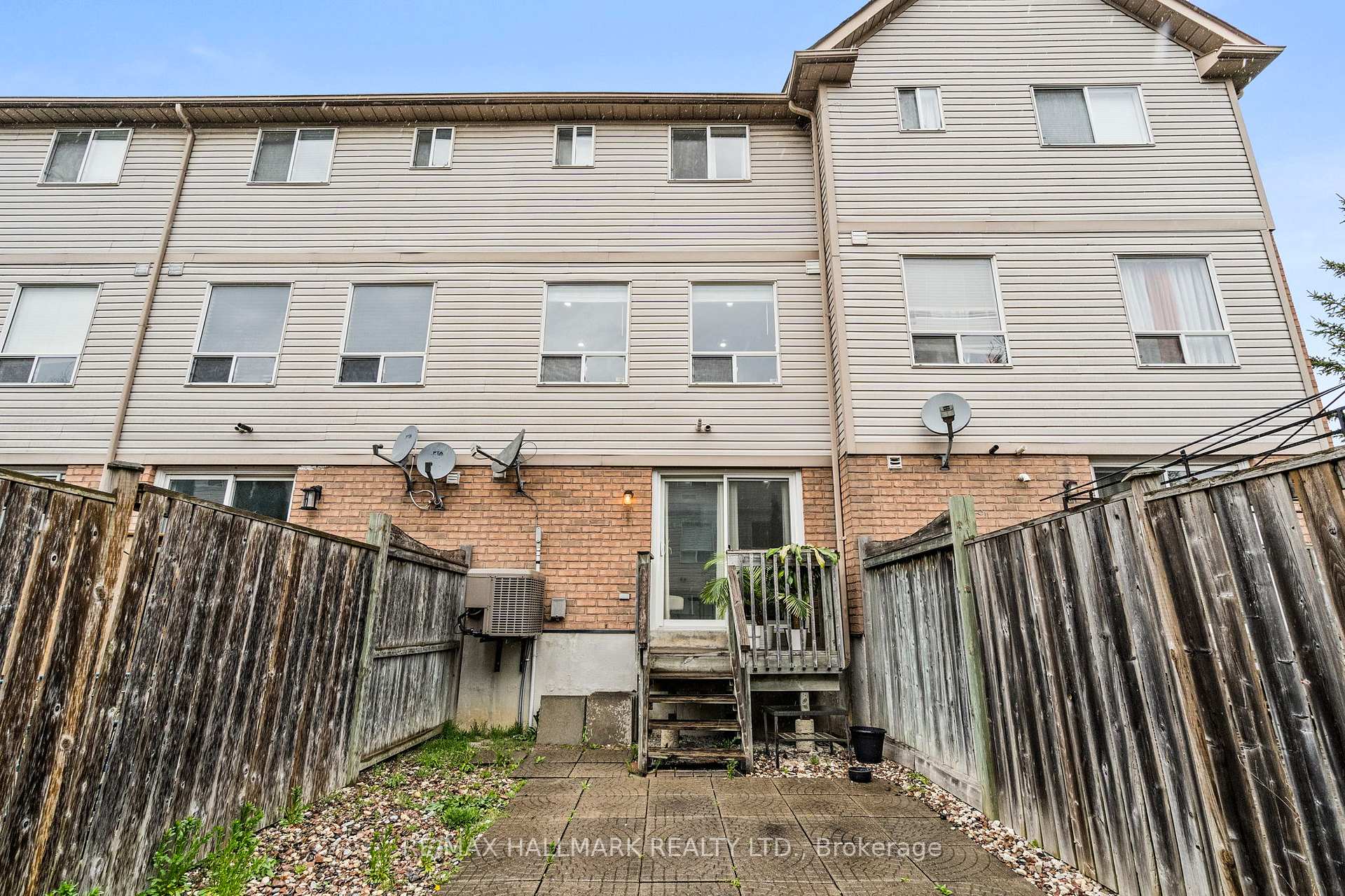 Photo 46 of 27 McGonigal Lane, Ajax, Central — HOMEH