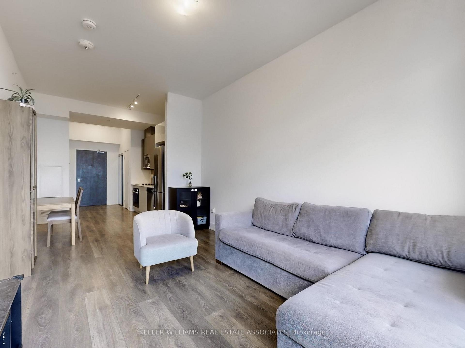 Photo 5 of Unit 606, 2916 Highway 7, Vaughan, Concord — HOMEH