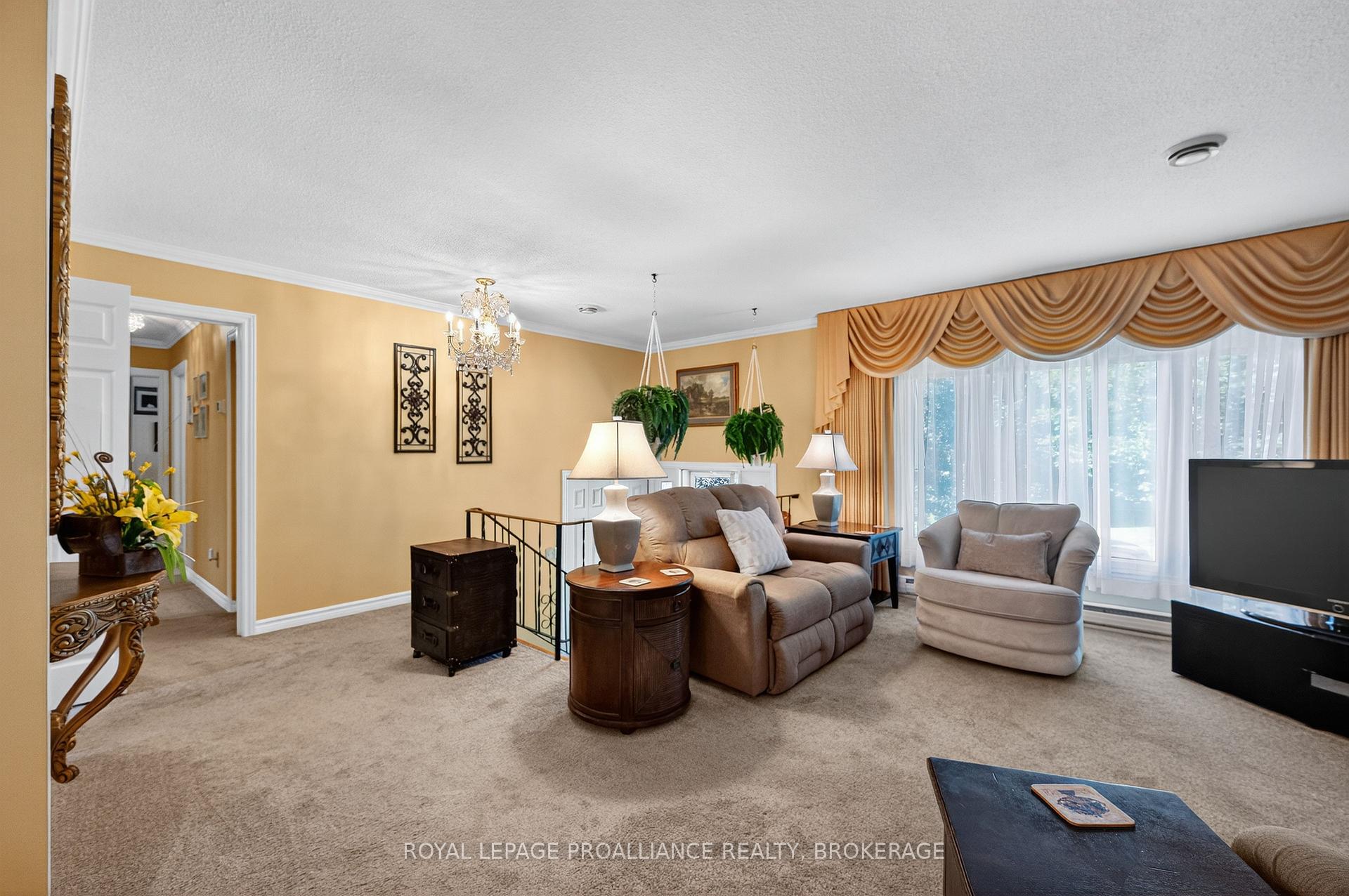 Photo 4 of 862 Berwick Place, Kingston, South of Taylor-Kidd Blvd — HOMEH