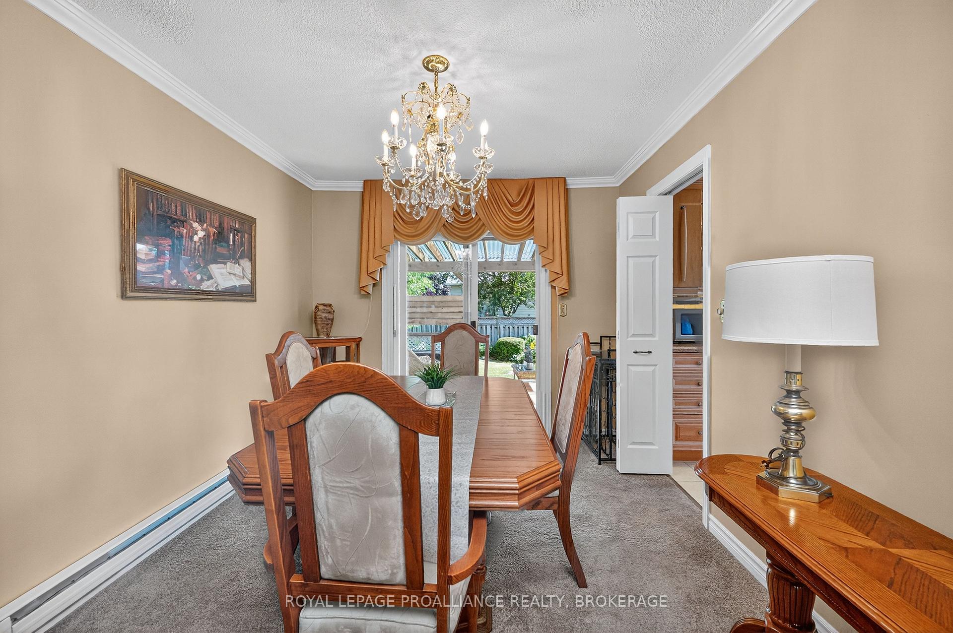 Photo 6 of 862 Berwick Place, Kingston, South of Taylor-Kidd Blvd — HOMEH