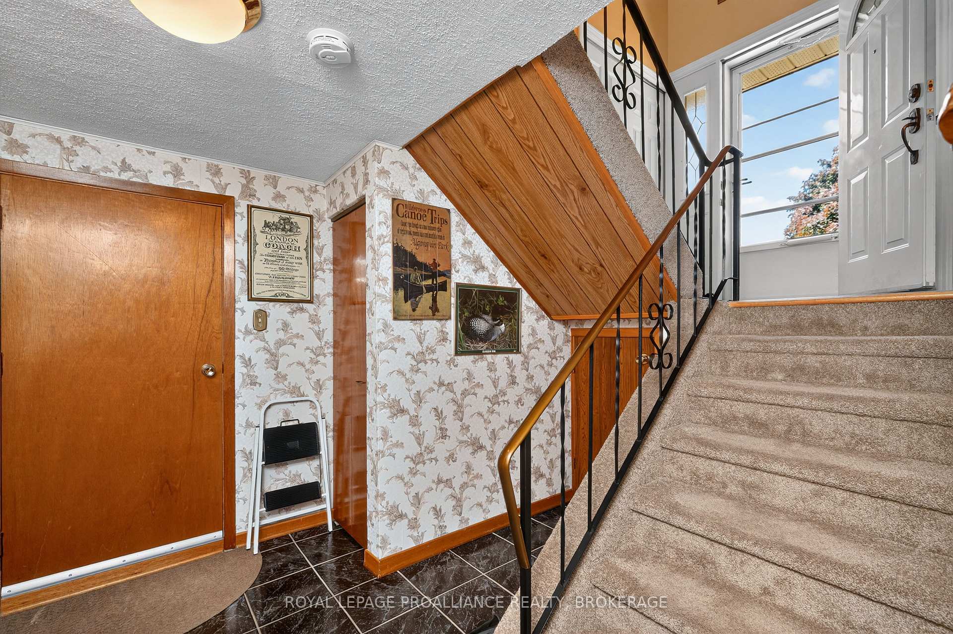 Photo 19 of 862 Berwick Place, Kingston, South of Taylor-Kidd Blvd — HOMEH