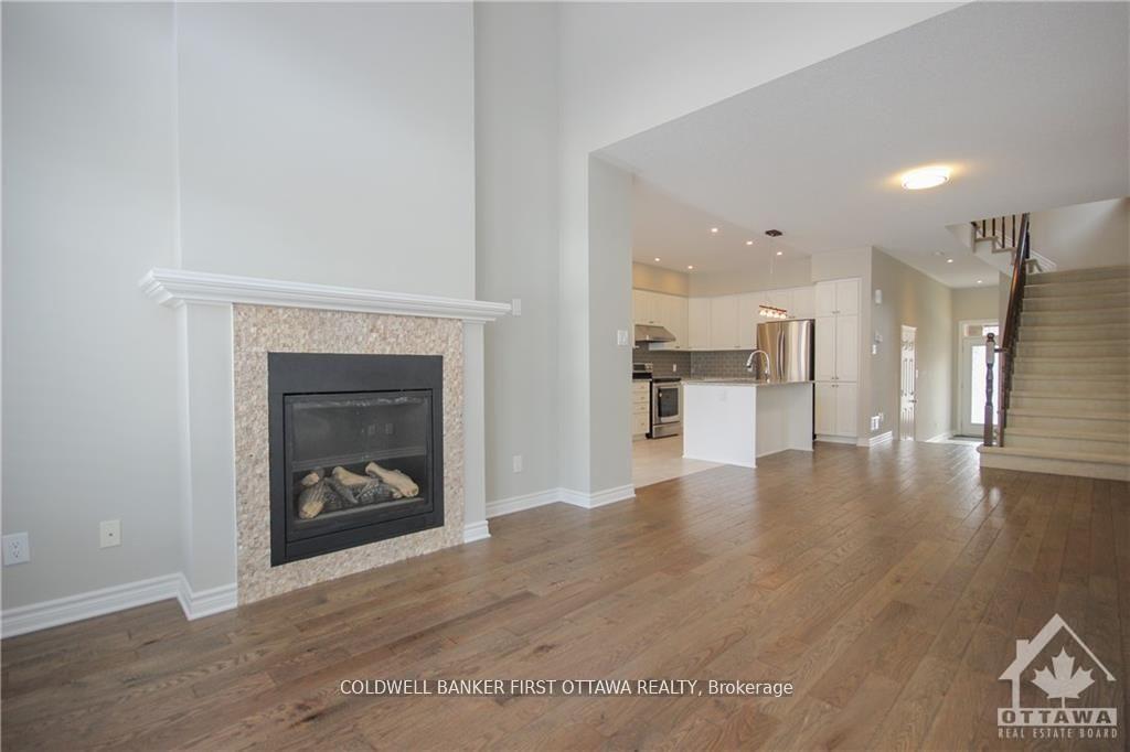 Photo 7 of 308 Ballinville Circle, Ottawa, Manotick East to Manotick Station — HOMEH