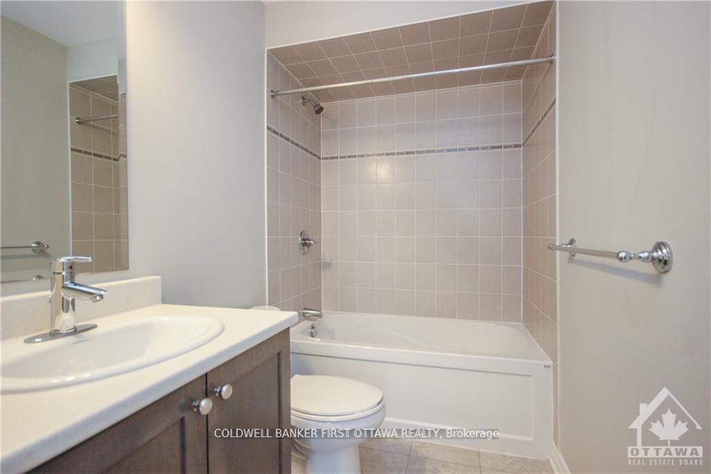 Photo 15 of 308 Ballinville Circle, Ottawa, Manotick East to Manotick Station — HOMEH