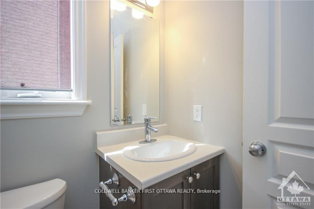 Photo 25 of 308 Ballinville Circle, Ottawa, Manotick East to Manotick Station — HOMEH