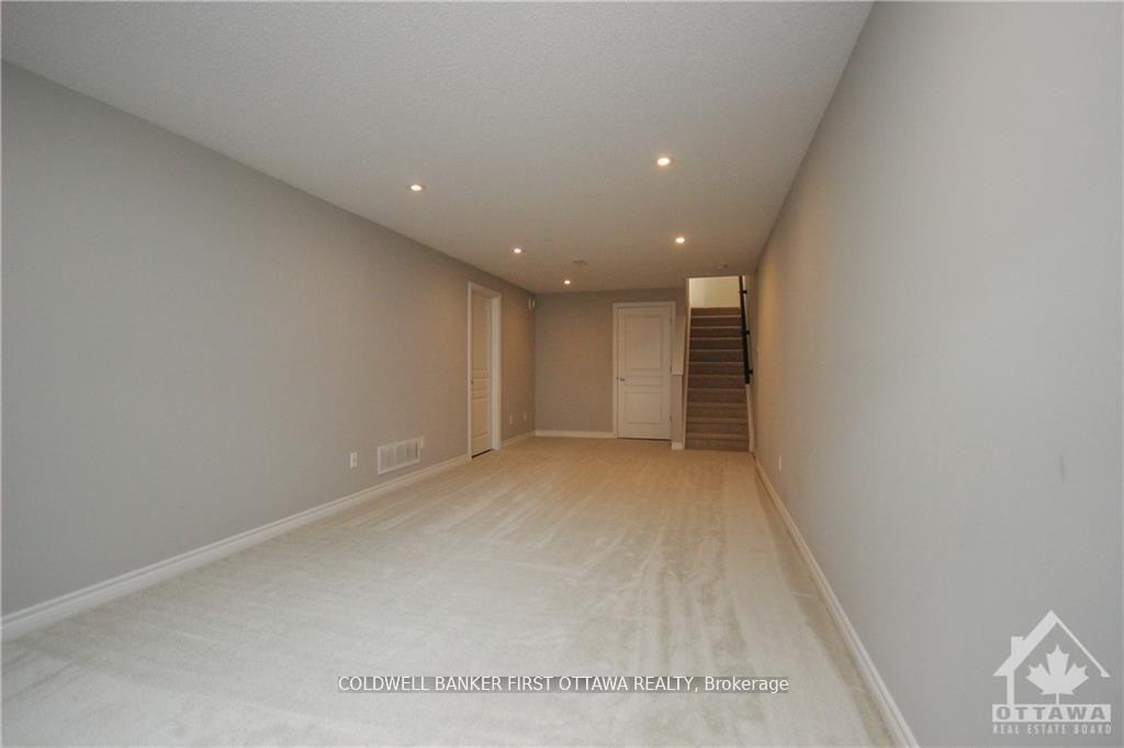 Photo 26 of 308 Ballinville Circle, Ottawa, Manotick East to Manotick Station — HOMEH