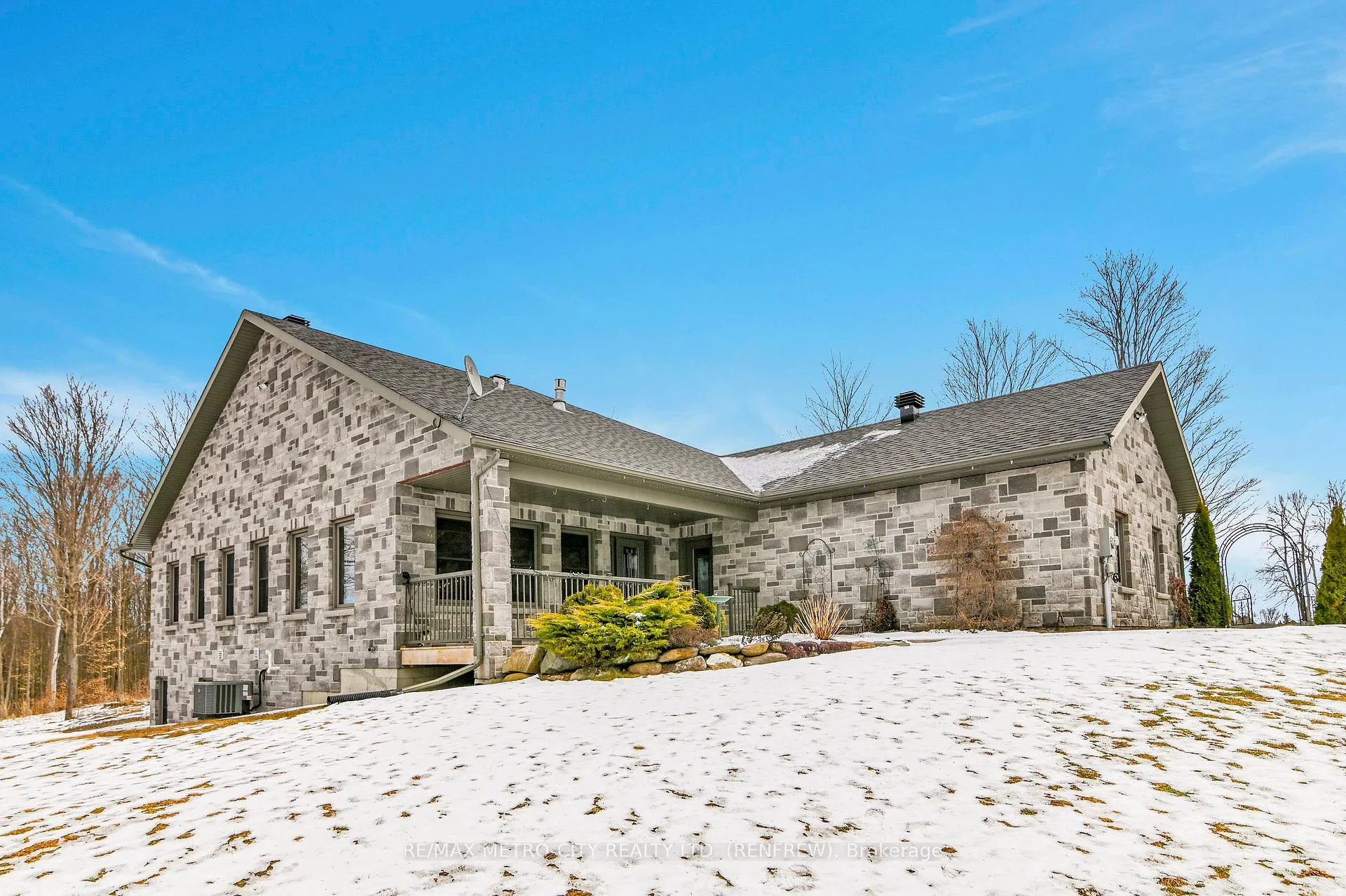 Photo 4 of 3280 Burnstown Road, Horton, Horton Twp — HOMEH