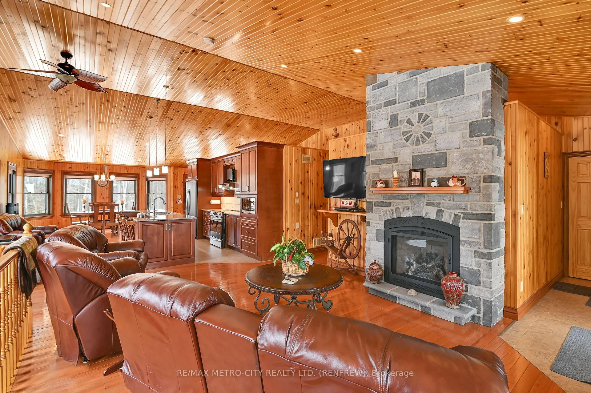 Photo 17 of 3280 Burnstown Road, Horton, Horton Twp — HOMEH