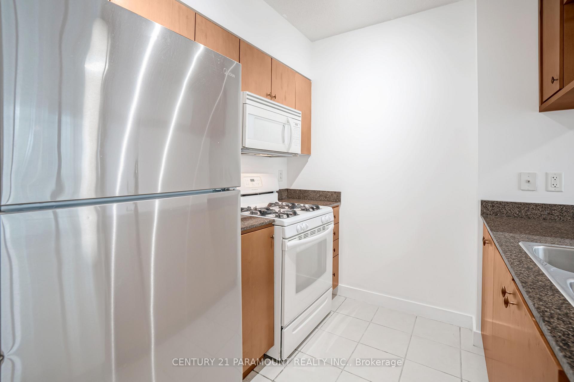 Photo 8 of Unit 1609, 5 Mariner Terrace, Toronto, Waterfront Communities — HOMEH