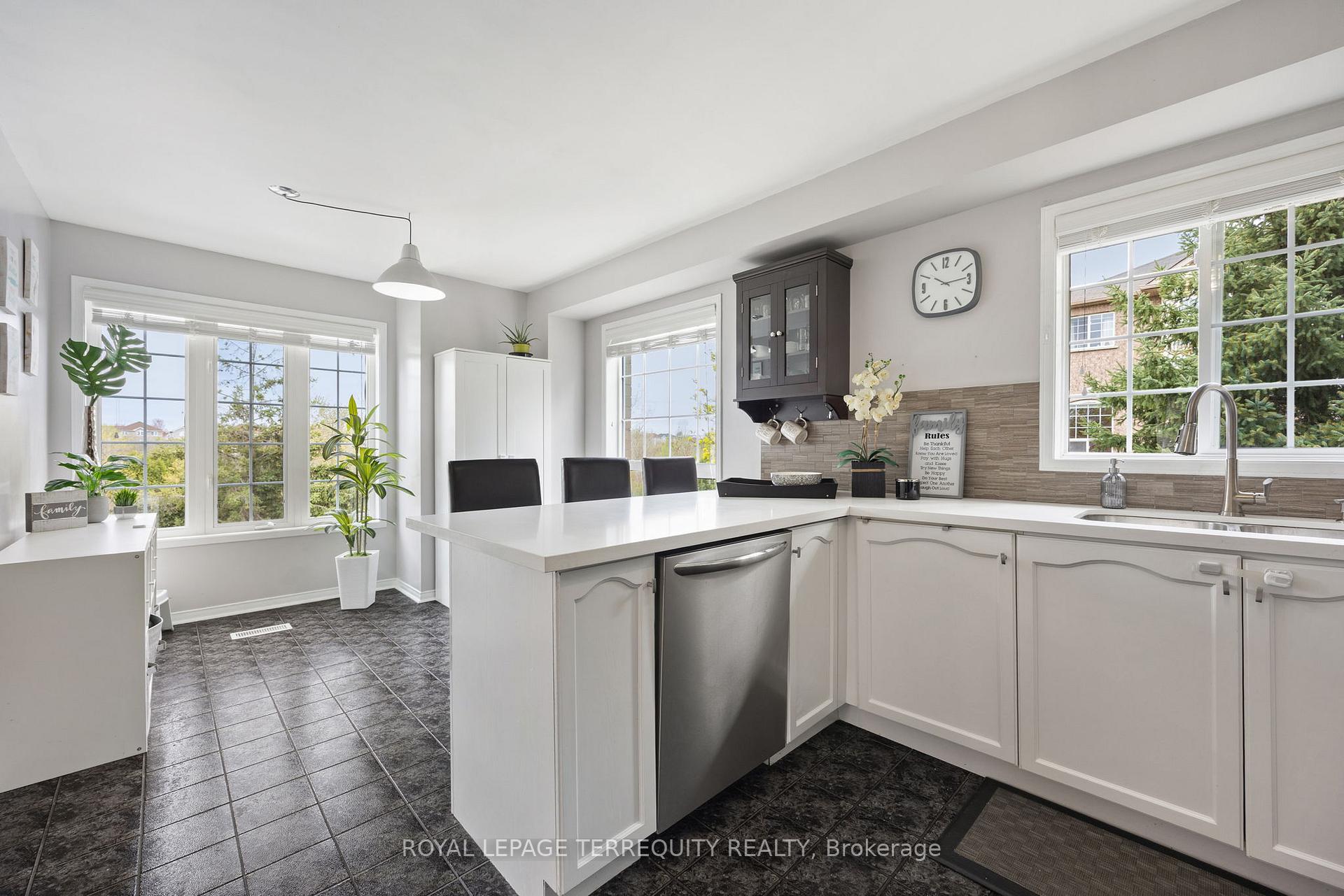 Photo 10 of Unit 23, 9800 Mclaughlin Road, Brampton, Fletcher's Creek Village — HOMEH