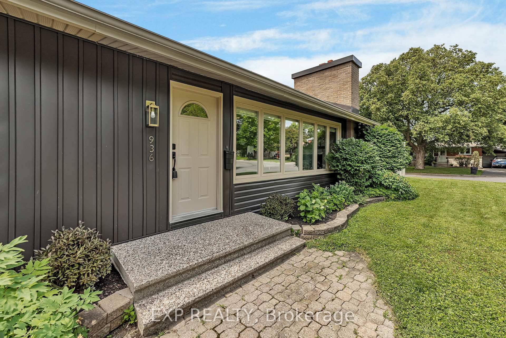 Photo 4 of 936 Blythdale Road, Ottawa, McKellar Heights/Glabar Park — HOMEH