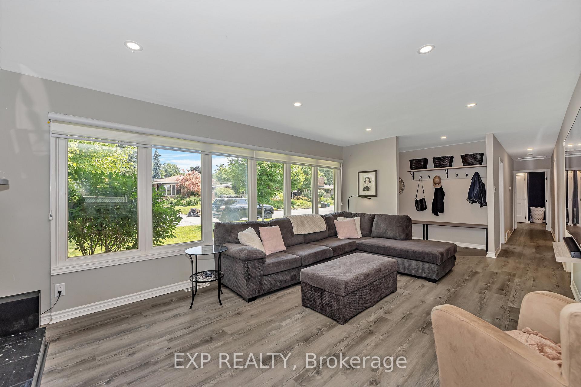 Photo 7 of 936 Blythdale Road, Ottawa, McKellar Heights/Glabar Park — HOMEH