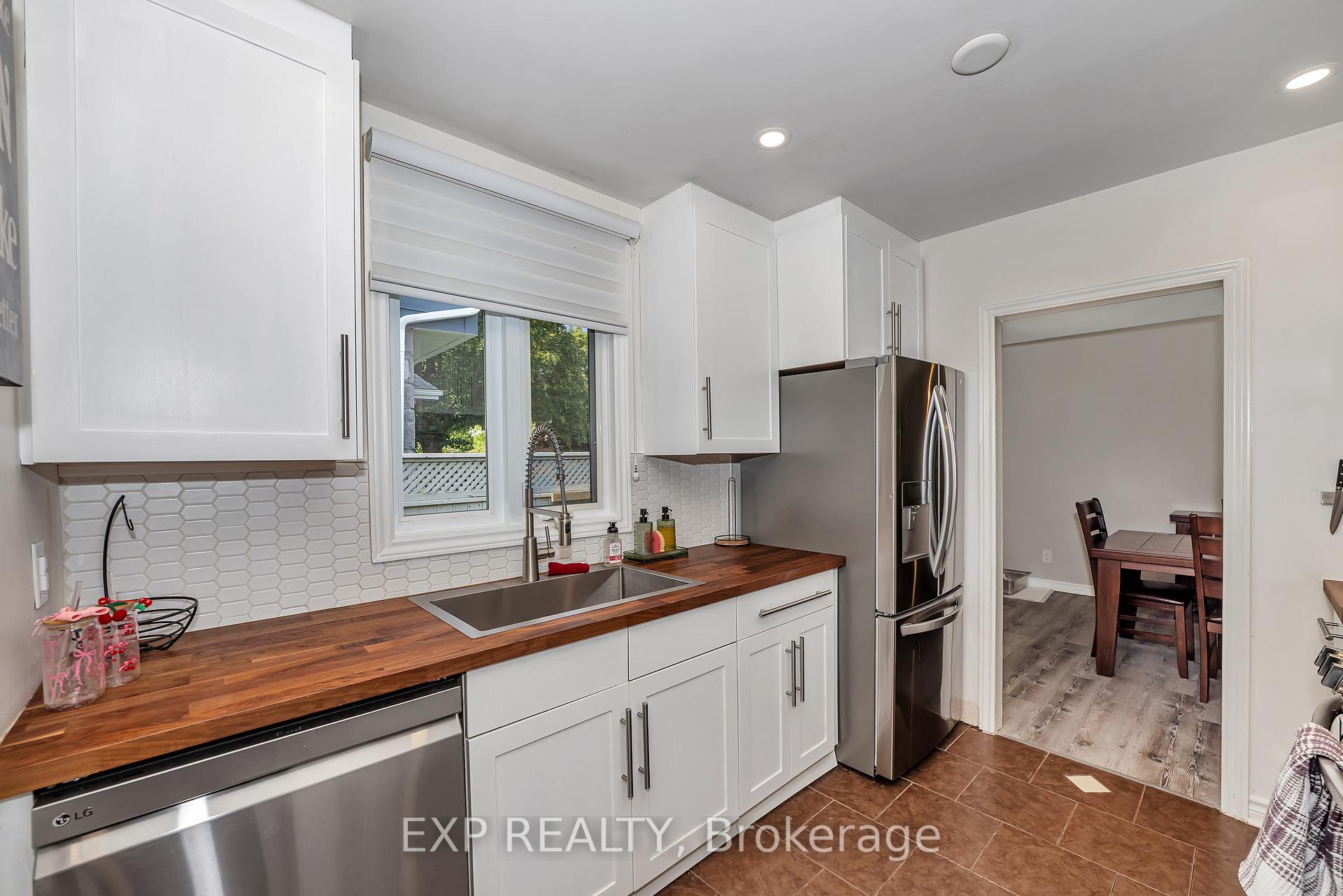 Photo 11 of 936 Blythdale Road, Ottawa, McKellar Heights/Glabar Park — HOMEH