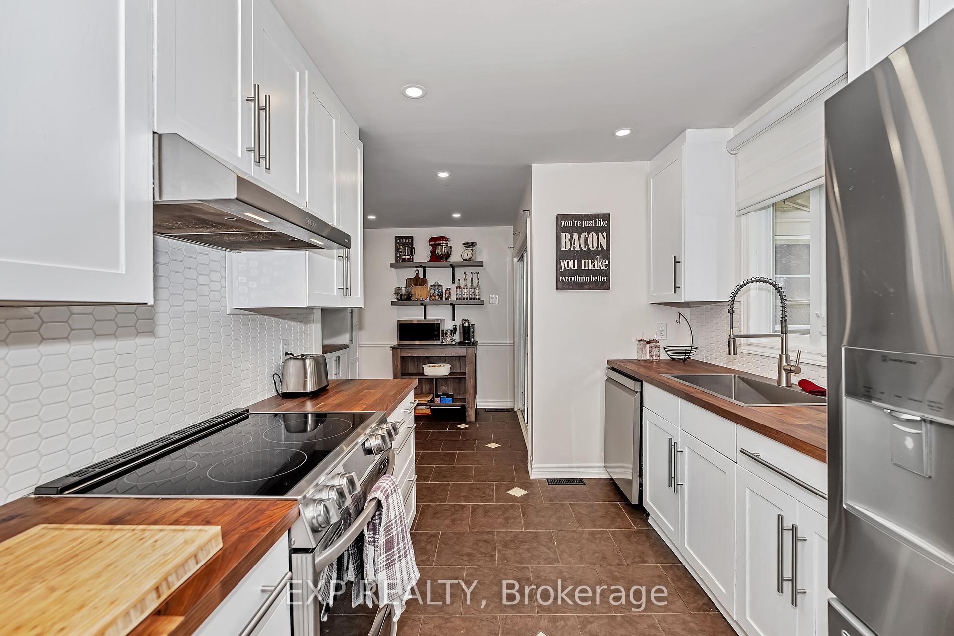 Photo 12 of 936 Blythdale Road, Ottawa, McKellar Heights/Glabar Park — HOMEH