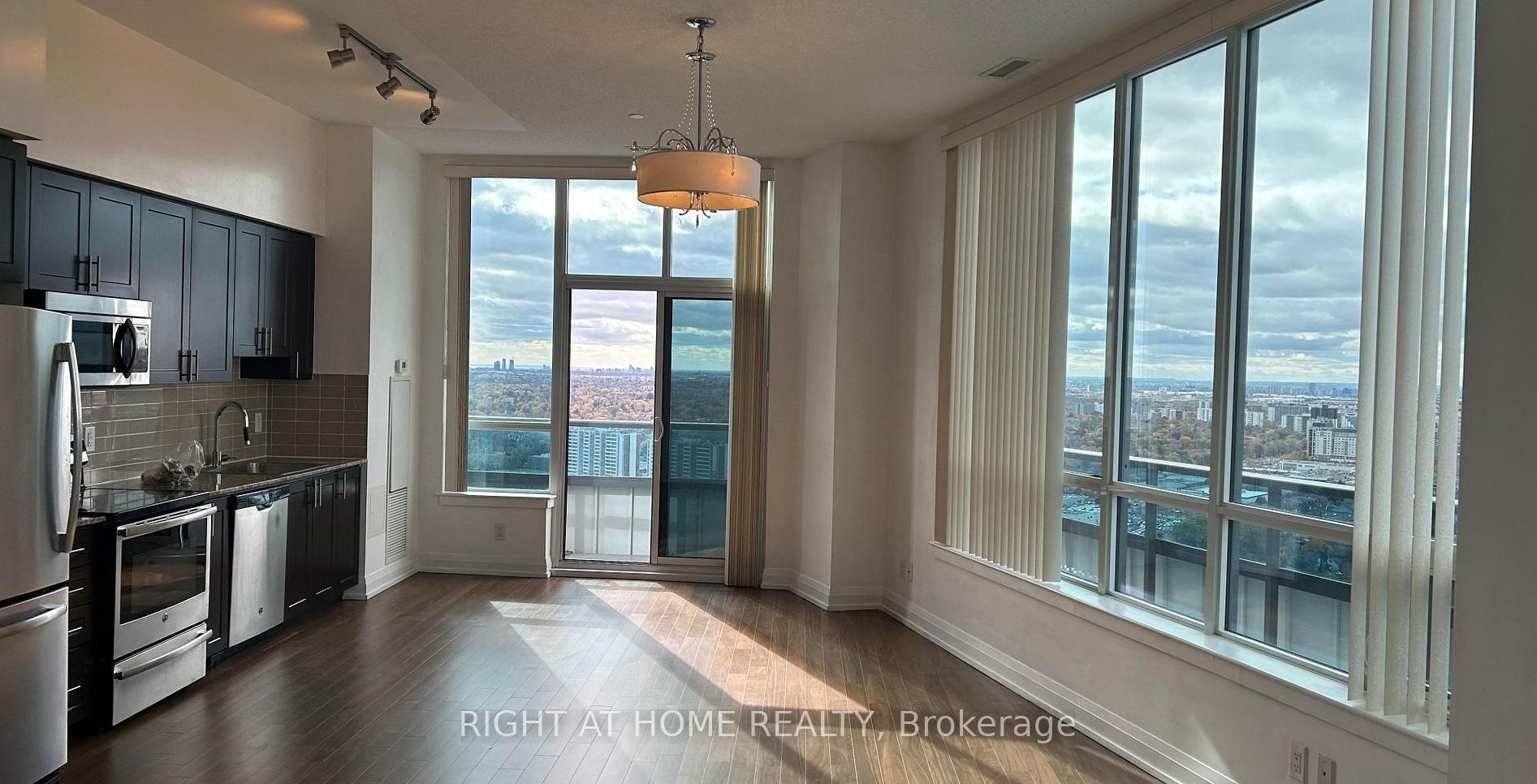 Photo 10 of Unit PH09, 7161 Yonge Street, Markham, Grandview — HOMEH