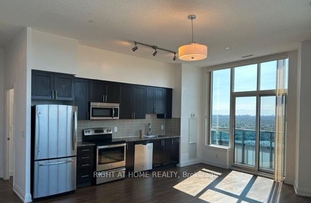 Photo 2 of Unit PH09, 7161 Yonge Street, Markham, Grandview — HOMEH