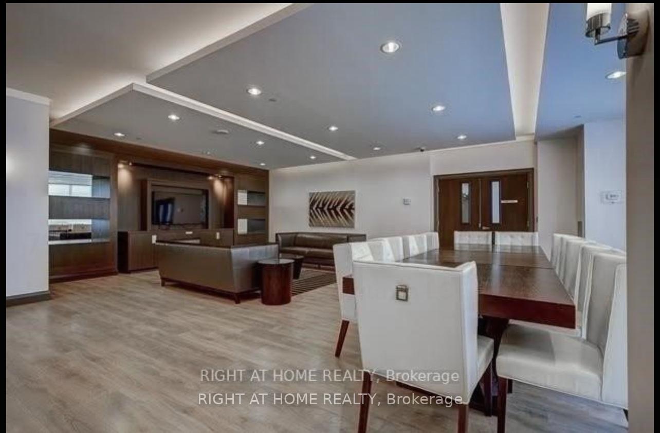 Photo 8 of Unit PH09, 7161 Yonge Street, Markham, Grandview — HOMEH