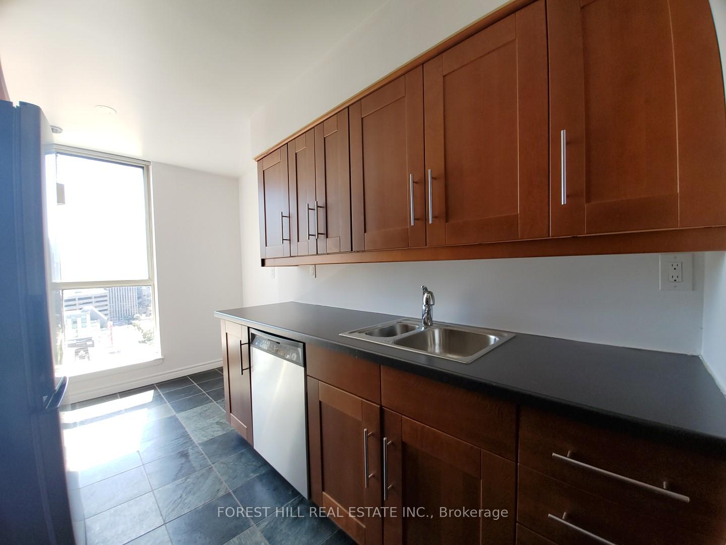 Photo 7 of Unit PH14, 633 Bay Street, Toronto, Bay Street Corridor — HOMEH