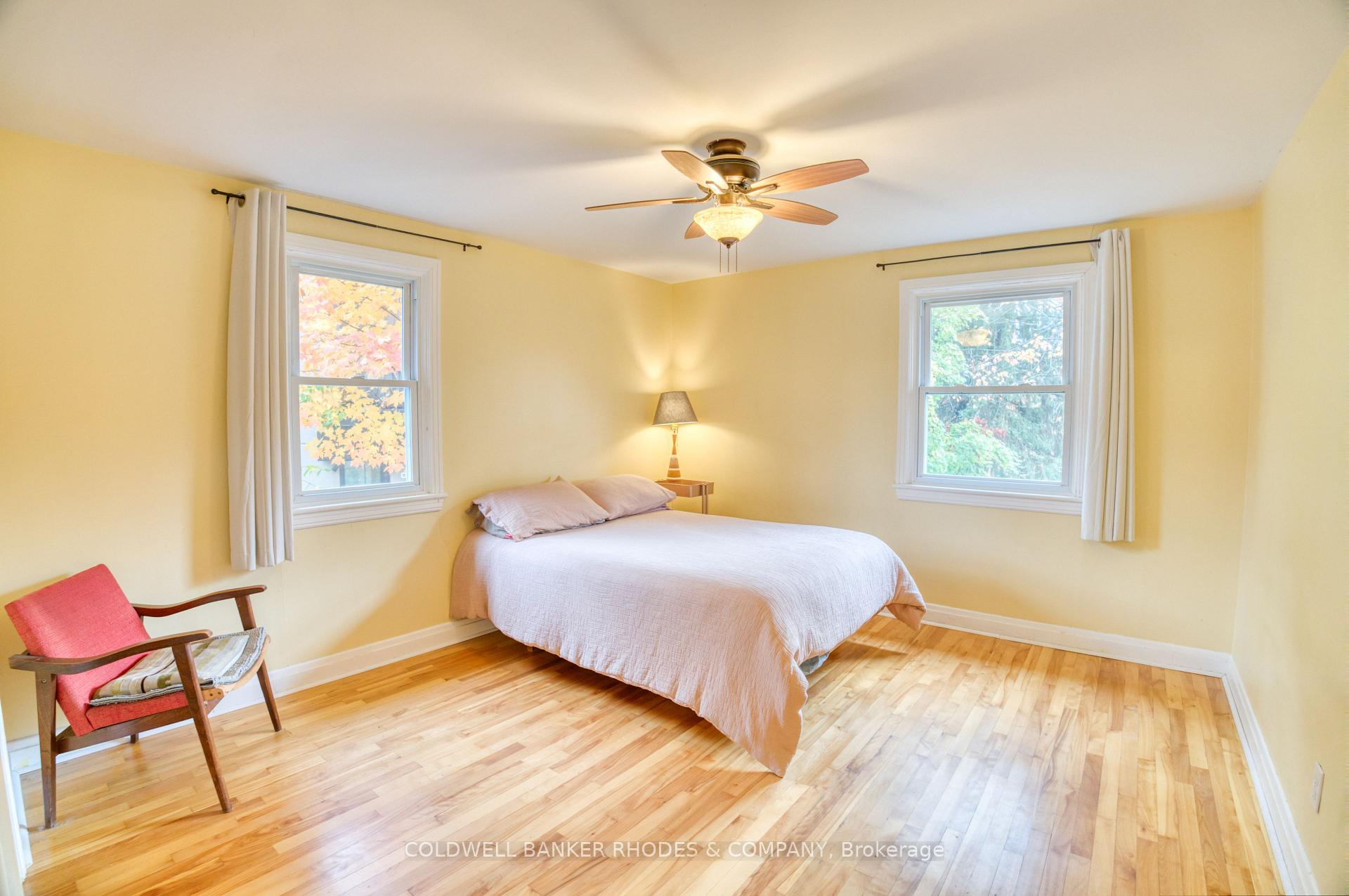 Photo 12 of 20 Bedford Crescent, Ottawa, Manor Park — HOMEH