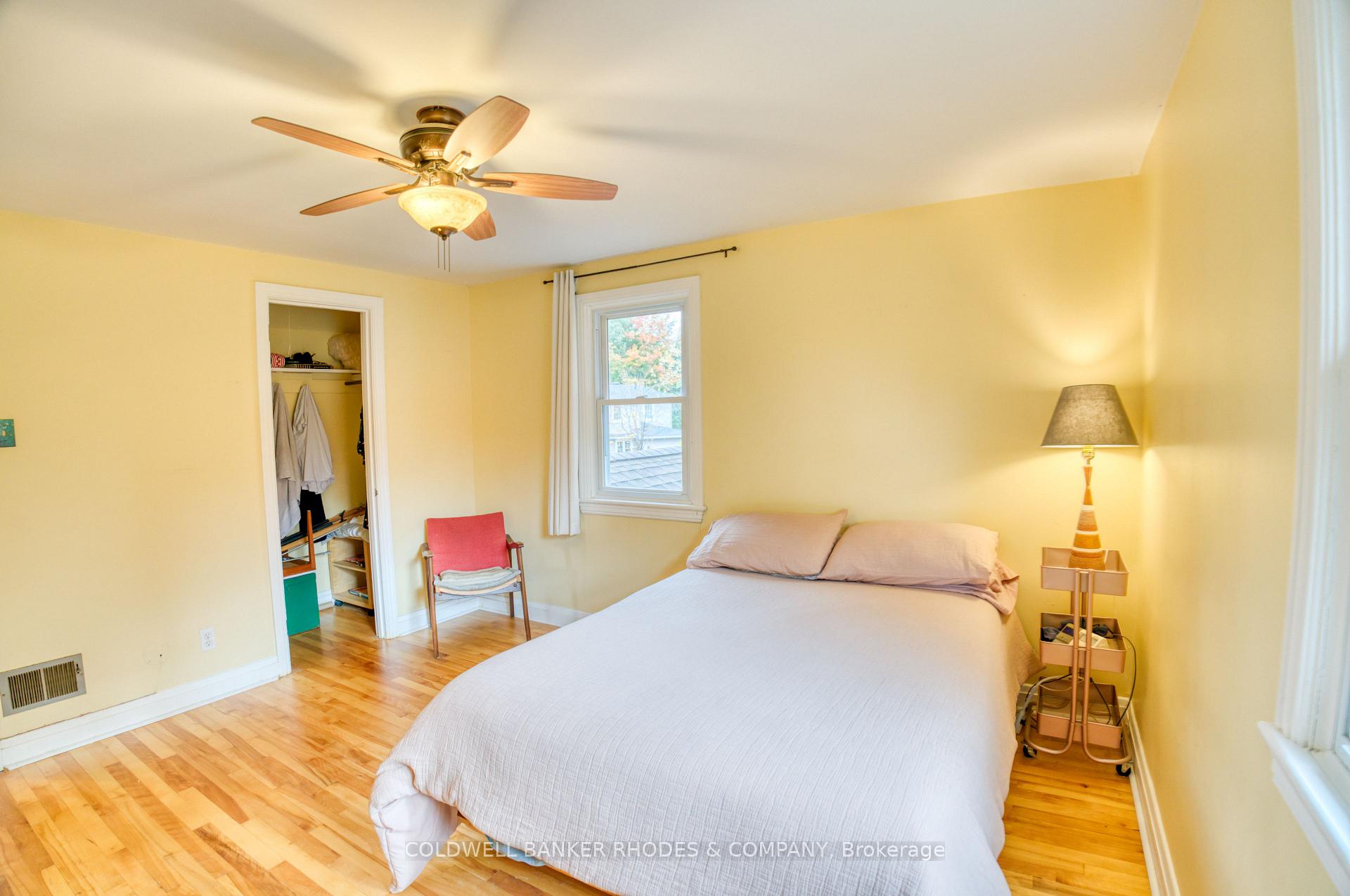 Photo 13 of 20 Bedford Crescent, Ottawa, Manor Park — HOMEH