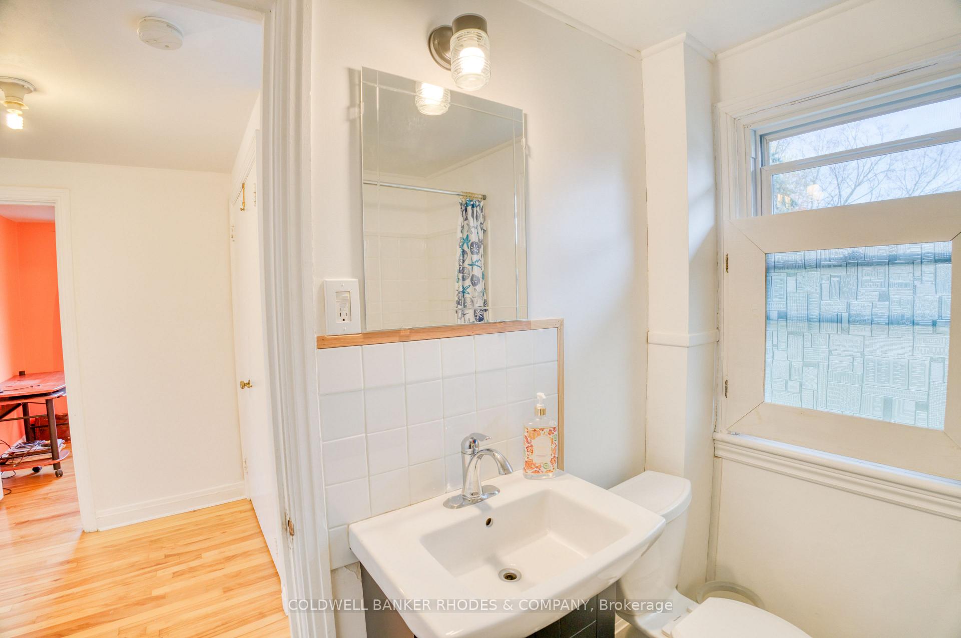 Photo 18 of 20 Bedford Crescent, Ottawa, Manor Park — HOMEH
