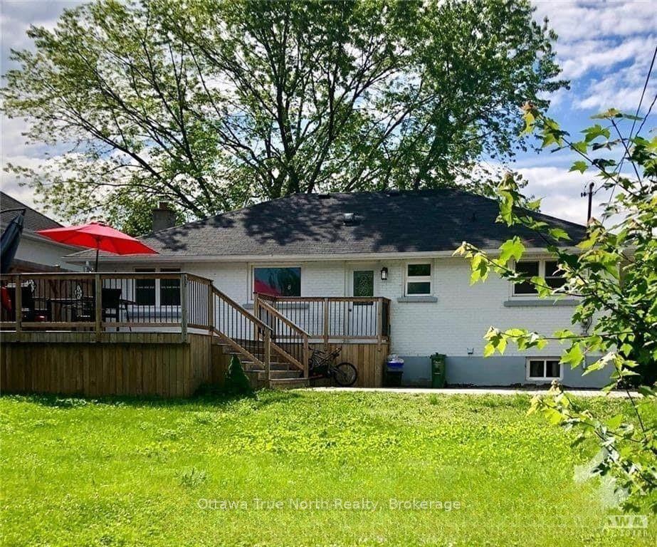 Photo 2 of 99 Palsen Street, Ottawa, Meadowlands/Crestview — HOMEH