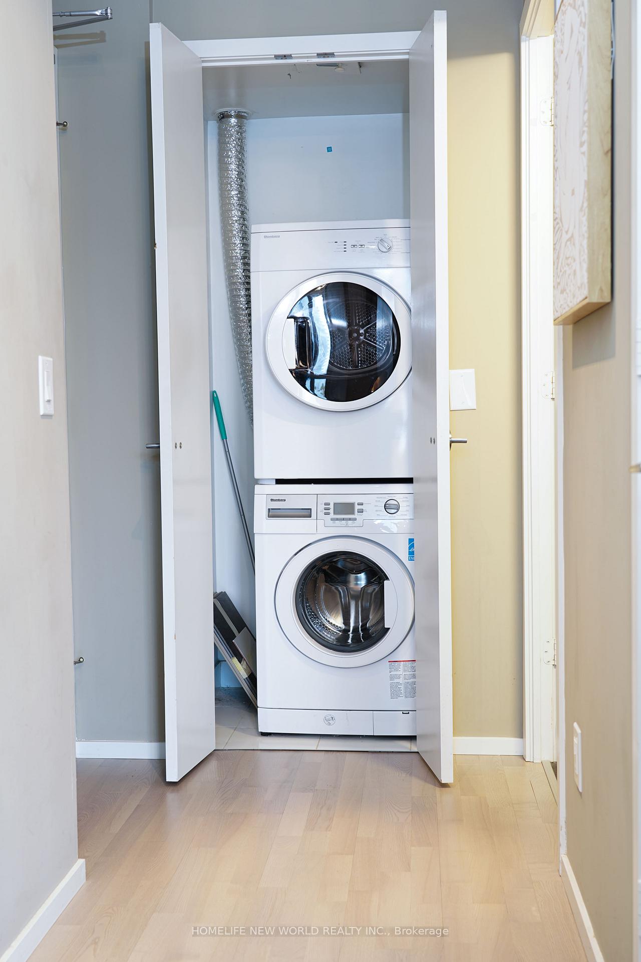 Photo 9 of Unit 1705, 101 Charles Street E, Toronto, Church-Yonge Corridor — HOMEH