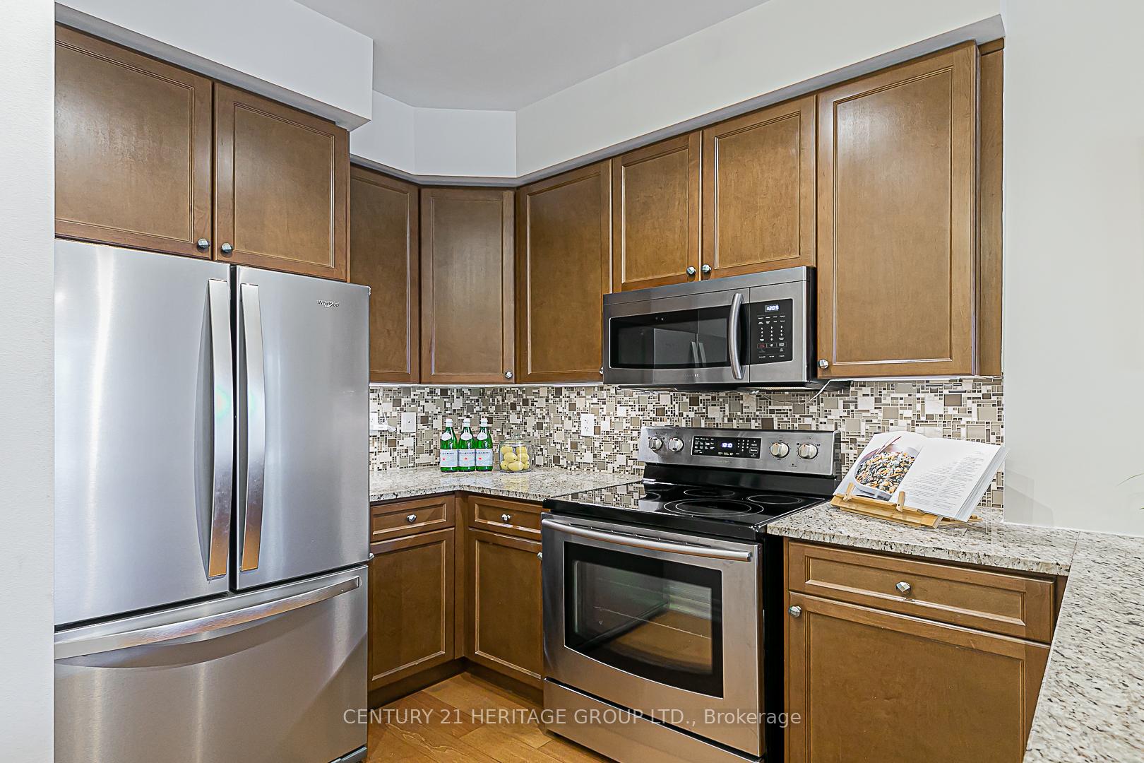 Photo 18 of Unit 336, 180 John West Way, Aurora, Bayview Wellington — HOMEH