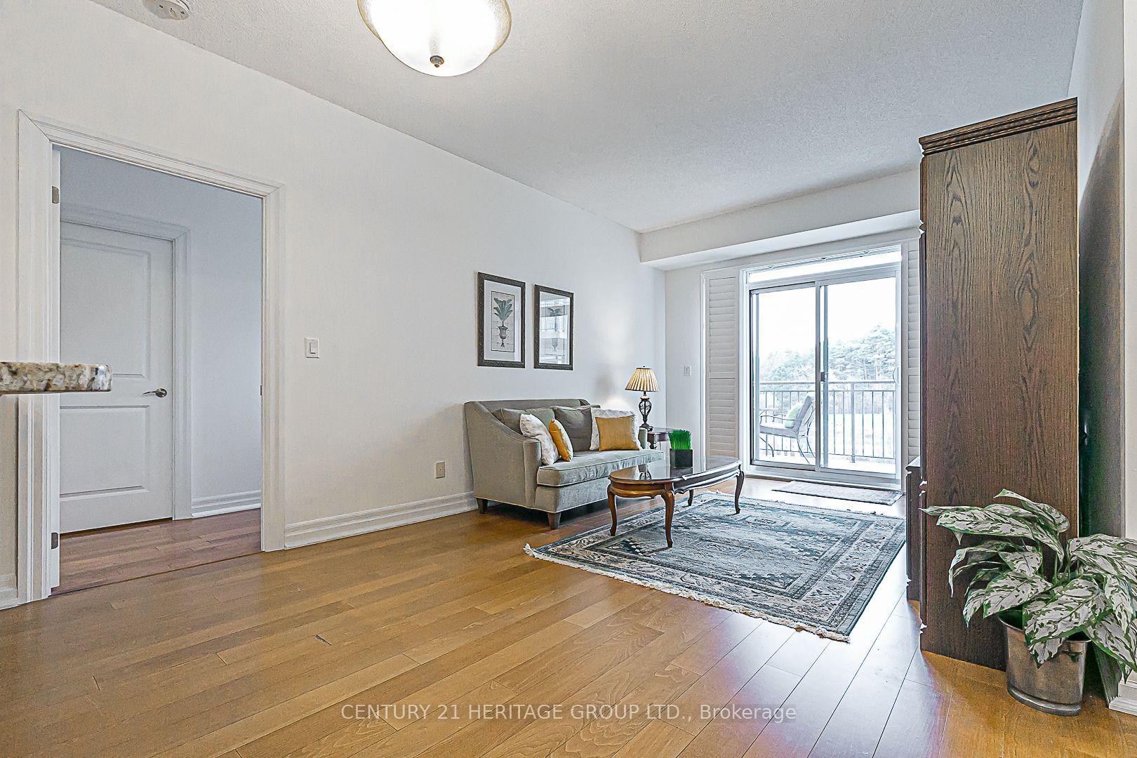 Photo 6 of Unit 336, 180 John West Way, Aurora, Bayview Wellington — HOMEH