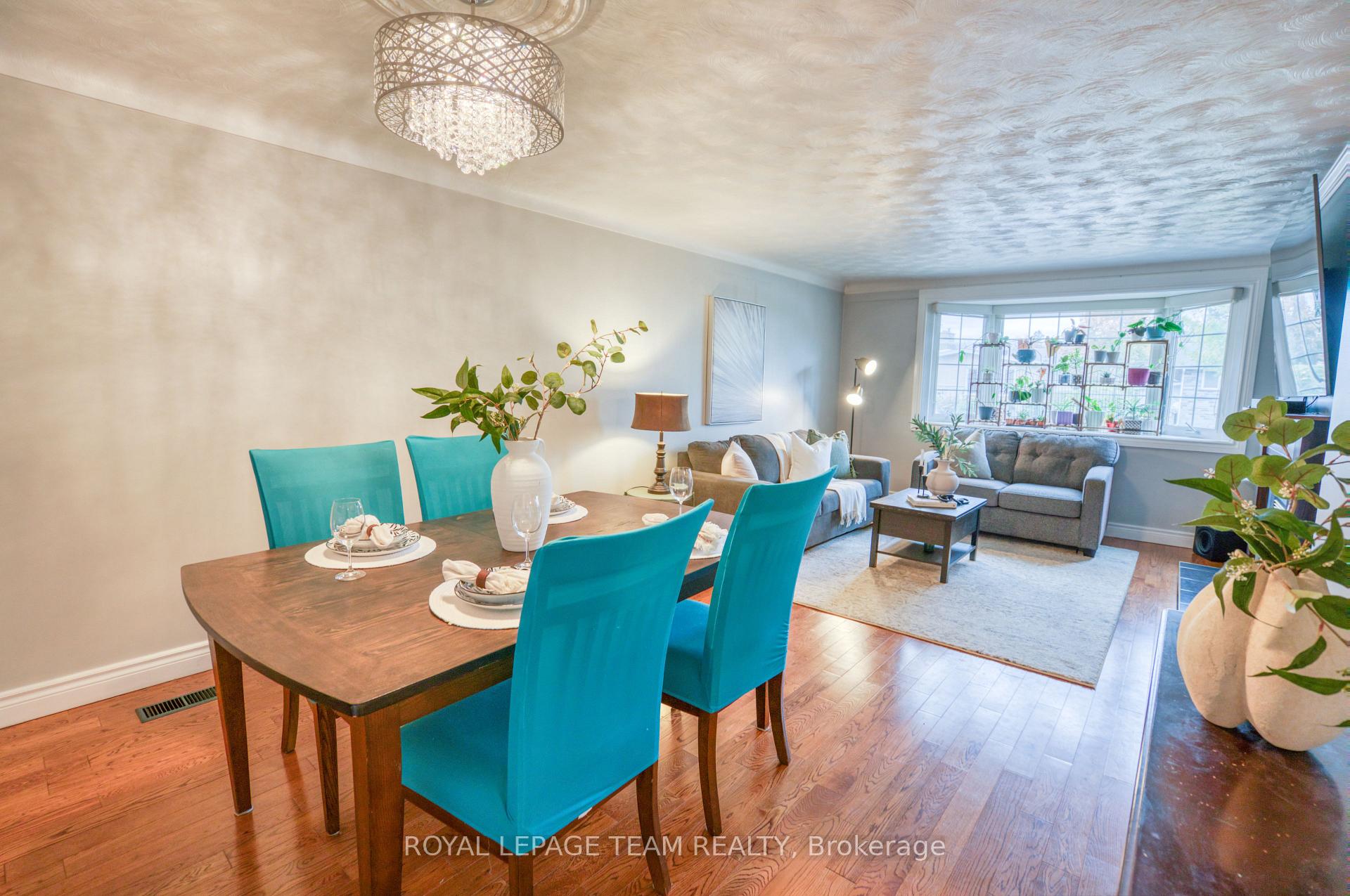 Photo 12 of 12 Oakview Avenue, Ottawa, Meadowlands/Crestview — HOMEH