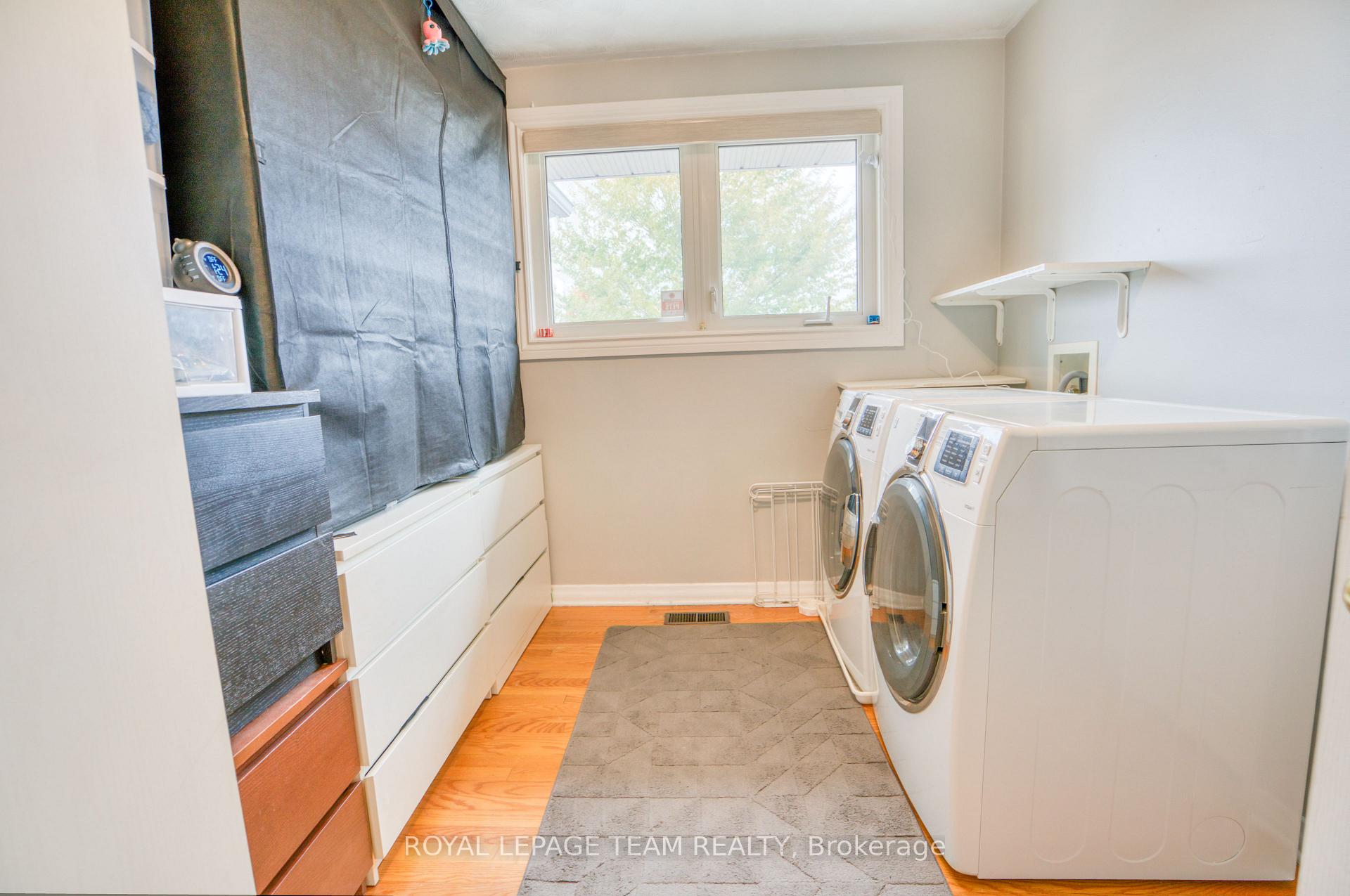 Photo 23 of 12 Oakview Avenue, Ottawa, Meadowlands/Crestview — HOMEH