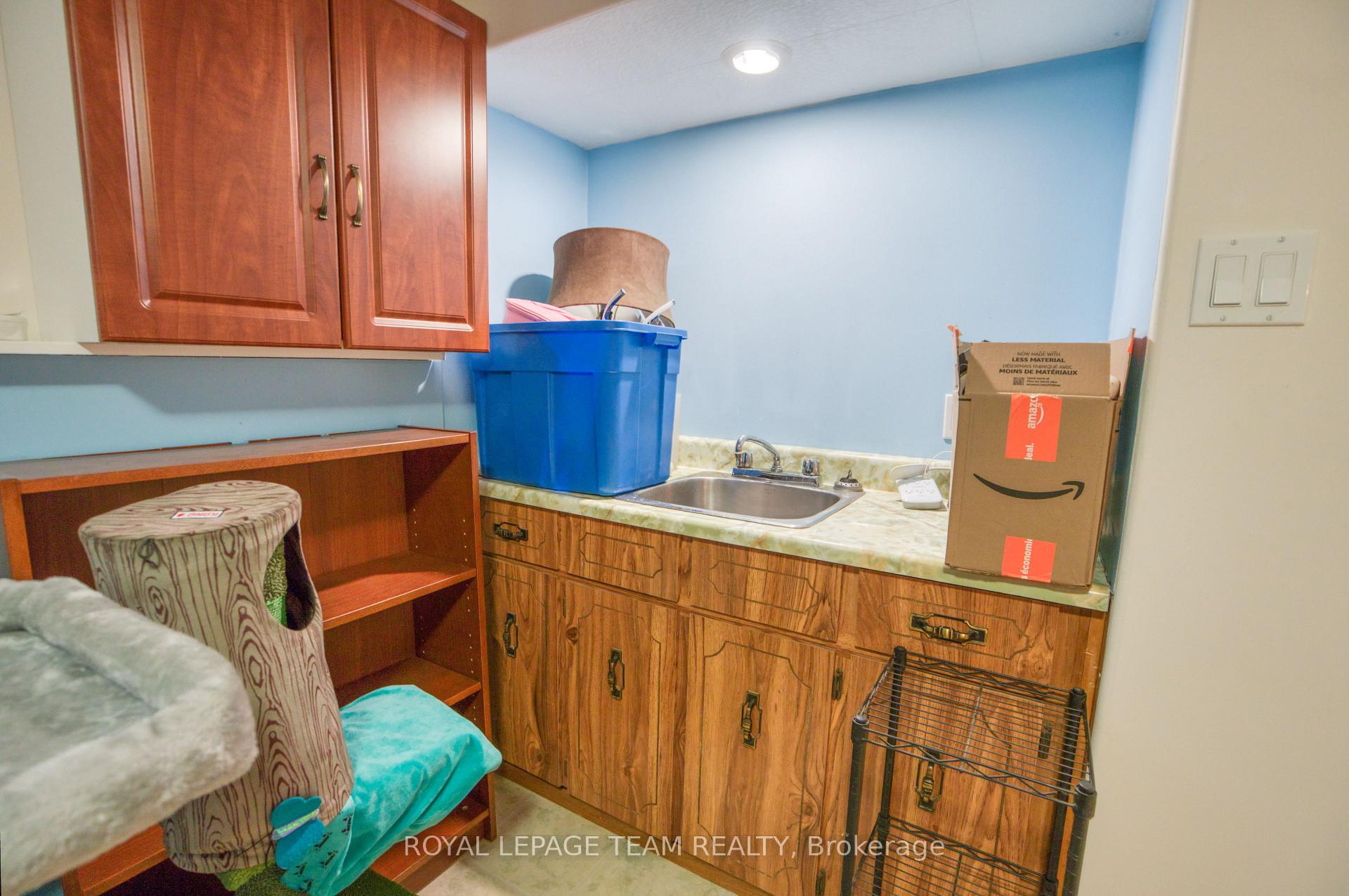 Photo 32 of 12 Oakview Avenue, Ottawa, Meadowlands/Crestview — HOMEH