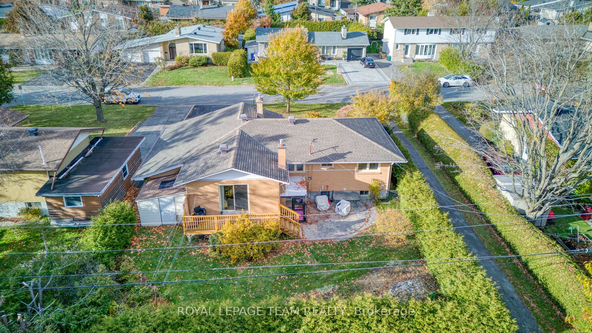 Photo 33 of 12 Oakview Avenue, Ottawa, Meadowlands/Crestview — HOMEH