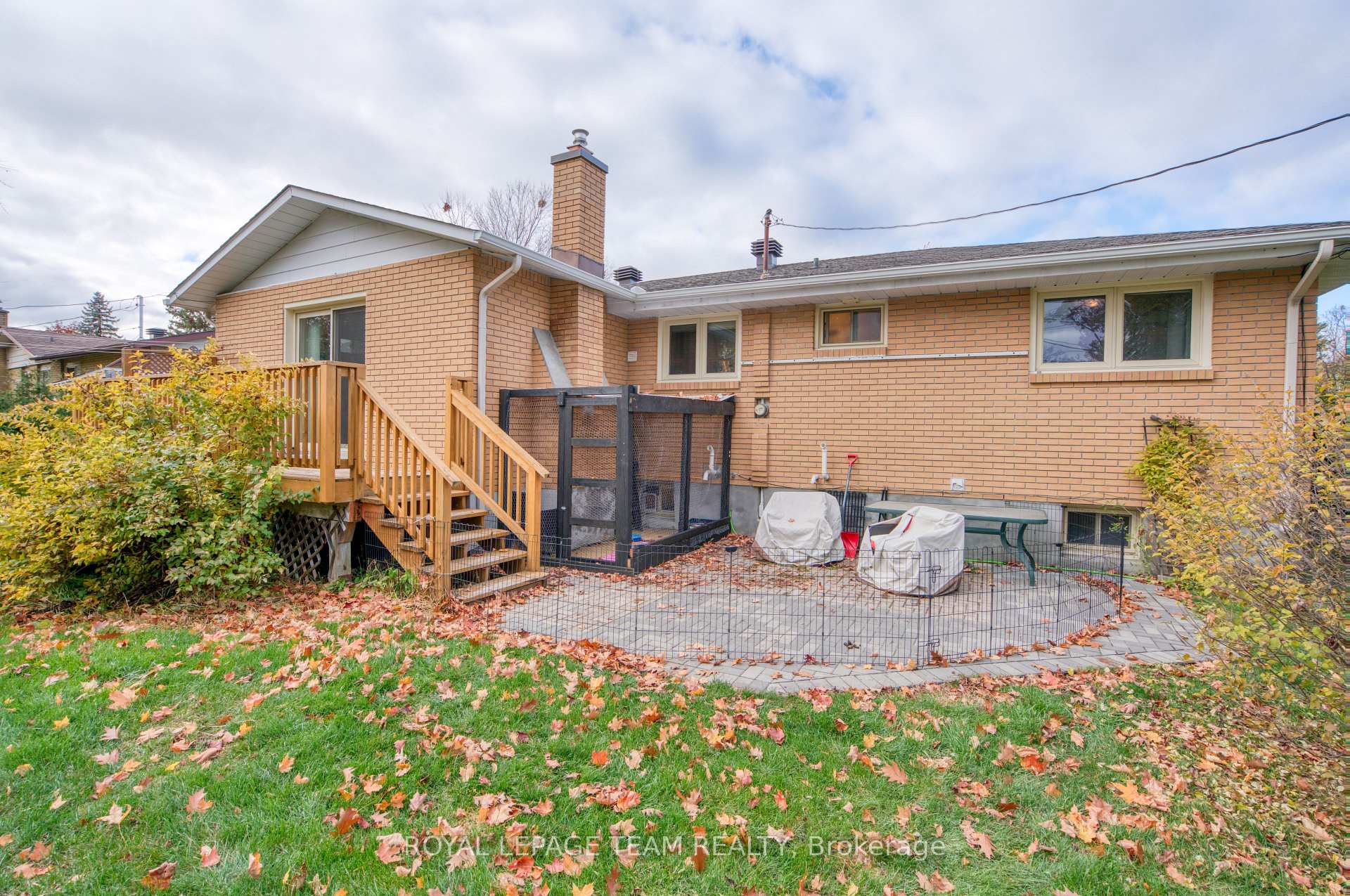 Photo 34 of 12 Oakview Avenue, Ottawa, Meadowlands/Crestview — HOMEH