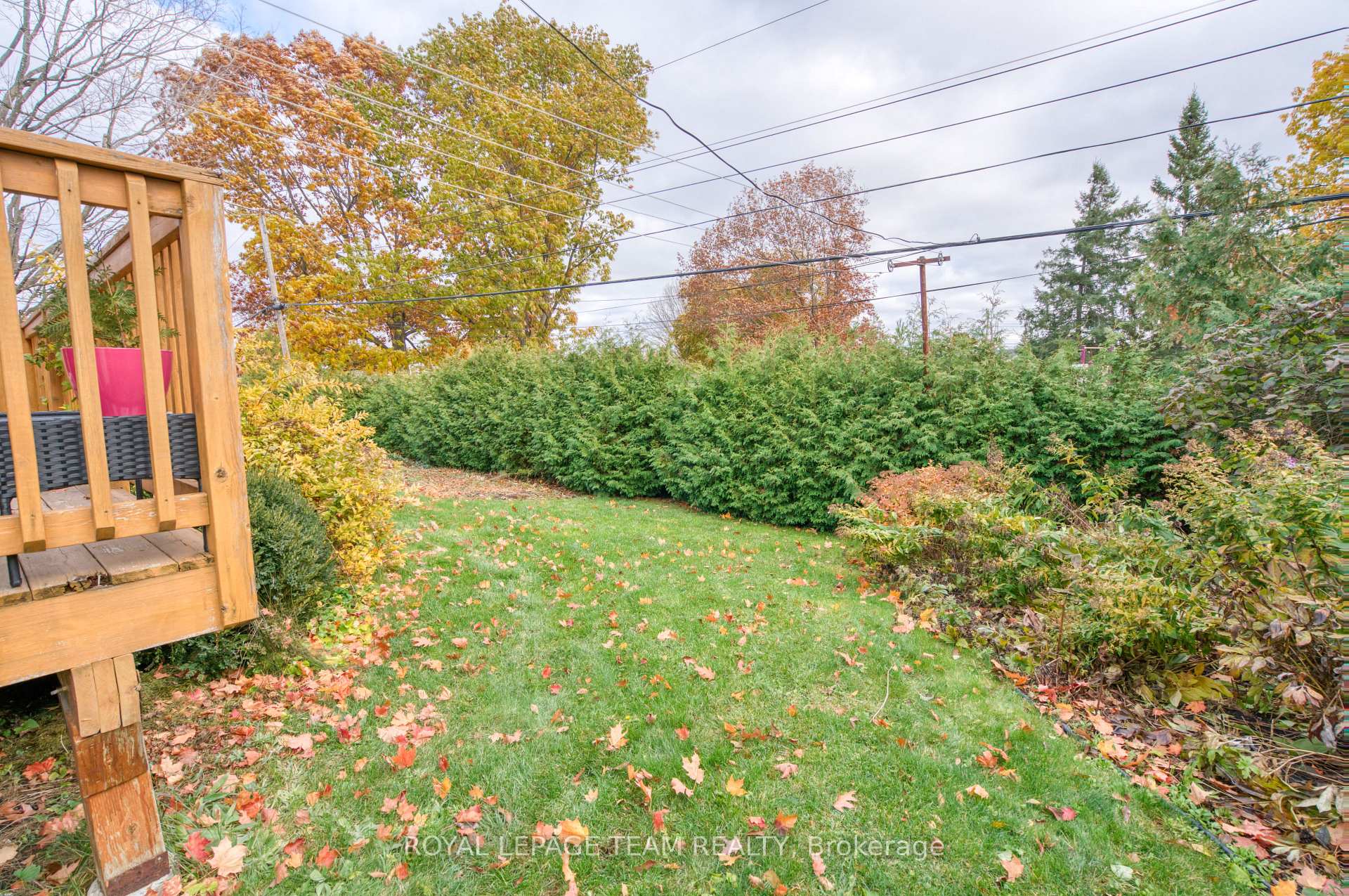 Photo 35 of 12 Oakview Avenue, Ottawa, Meadowlands/Crestview — HOMEH