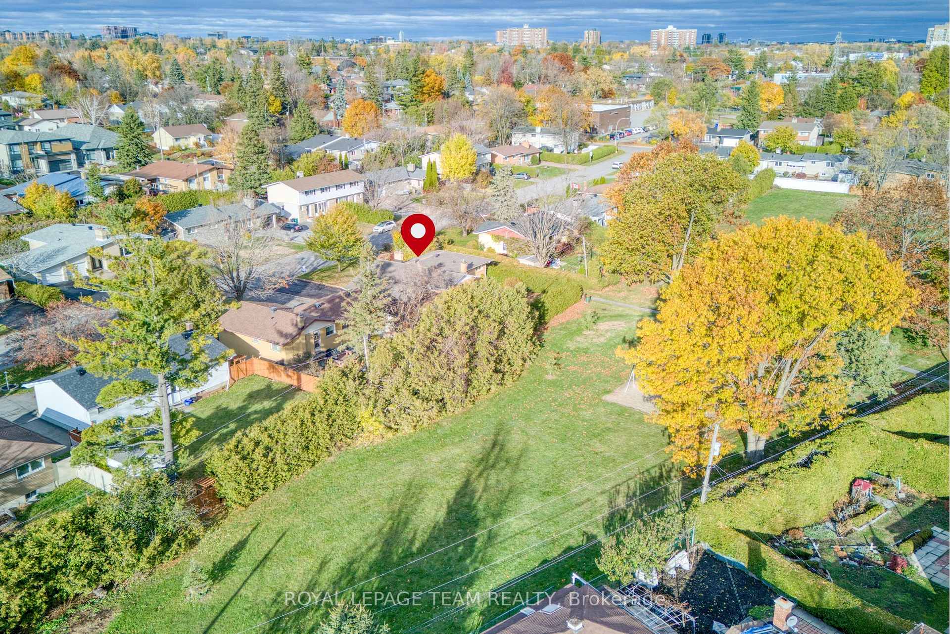 Photo 39 of 12 Oakview Avenue, Ottawa, Meadowlands/Crestview — HOMEH