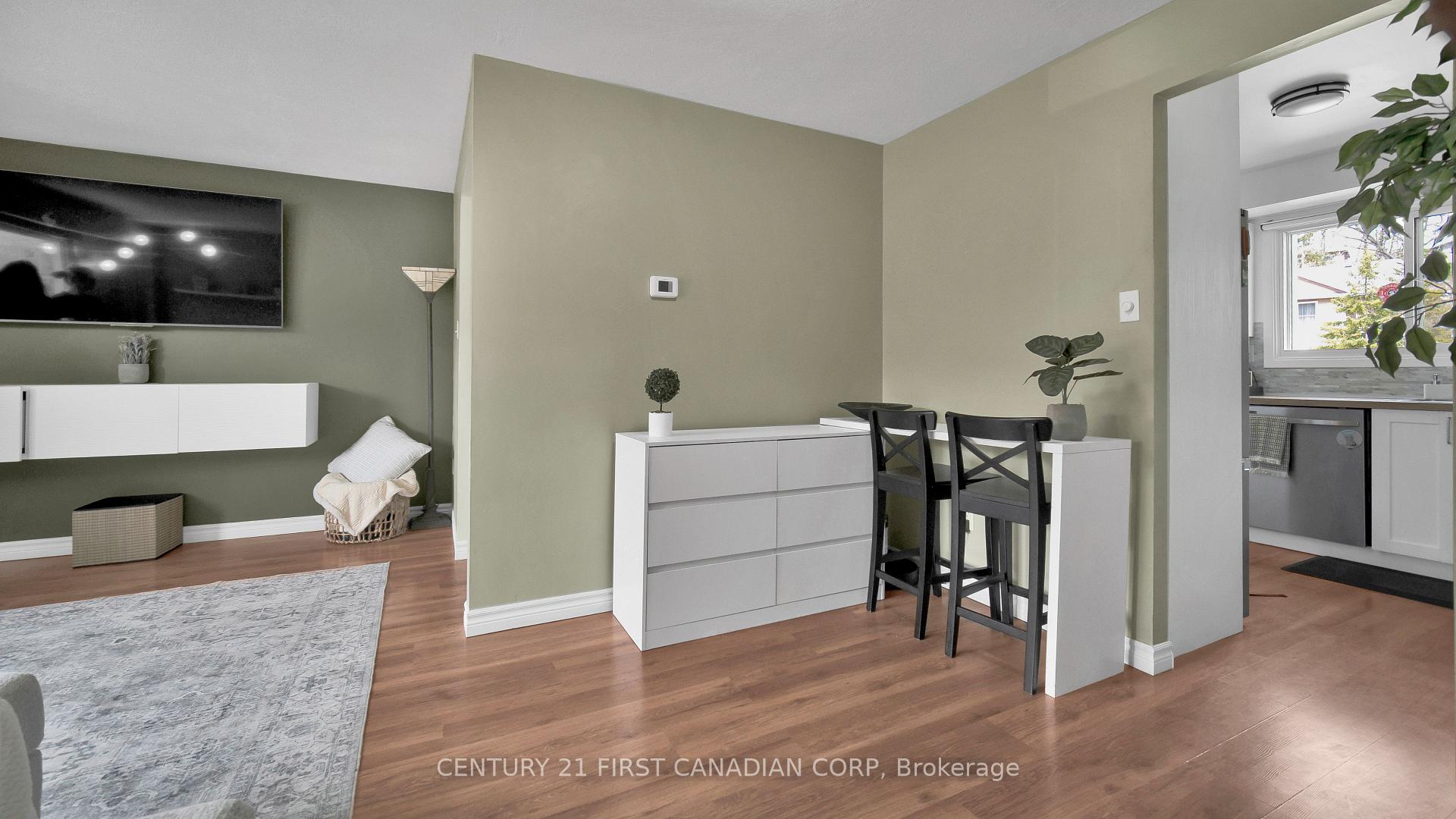 Photo 4 of Unit 105, 257 Pioneer Drive, Kitchener — HOMEH
