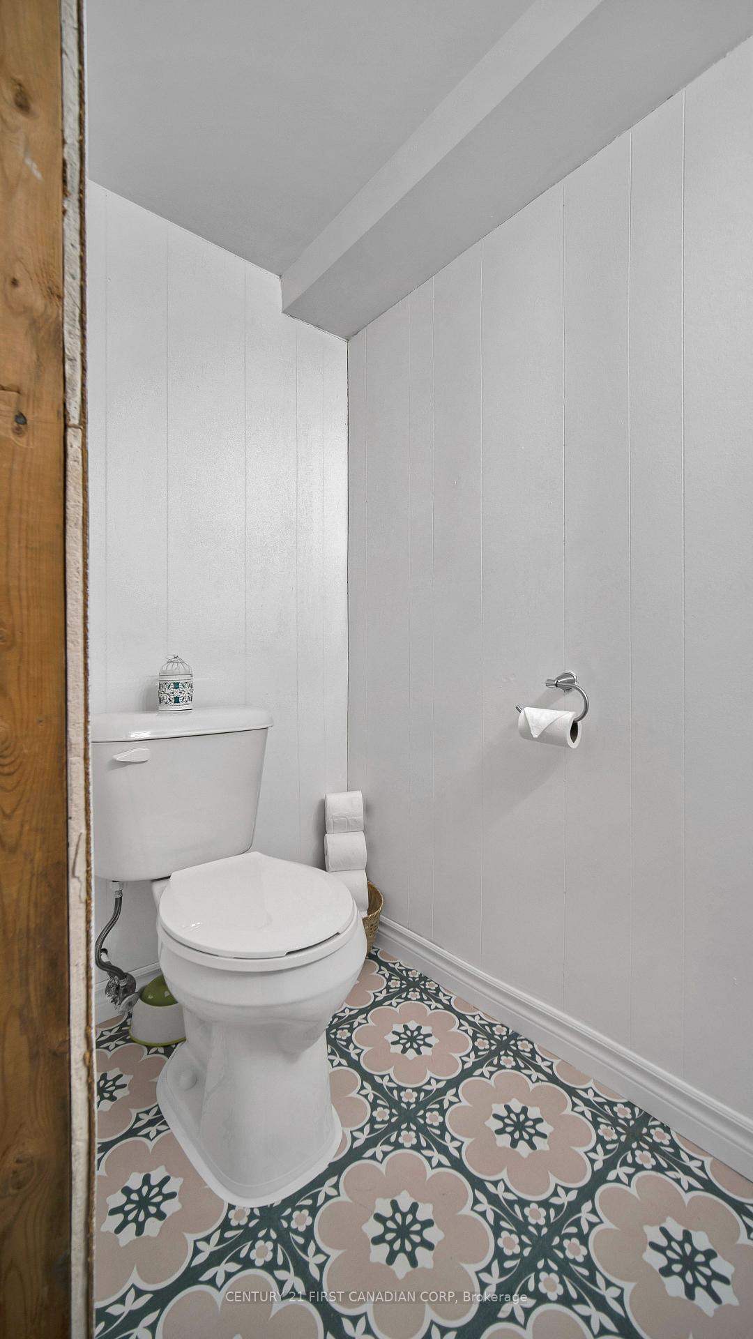 Photo 36 of Unit 105, 257 Pioneer Drive, Kitchener — HOMEH