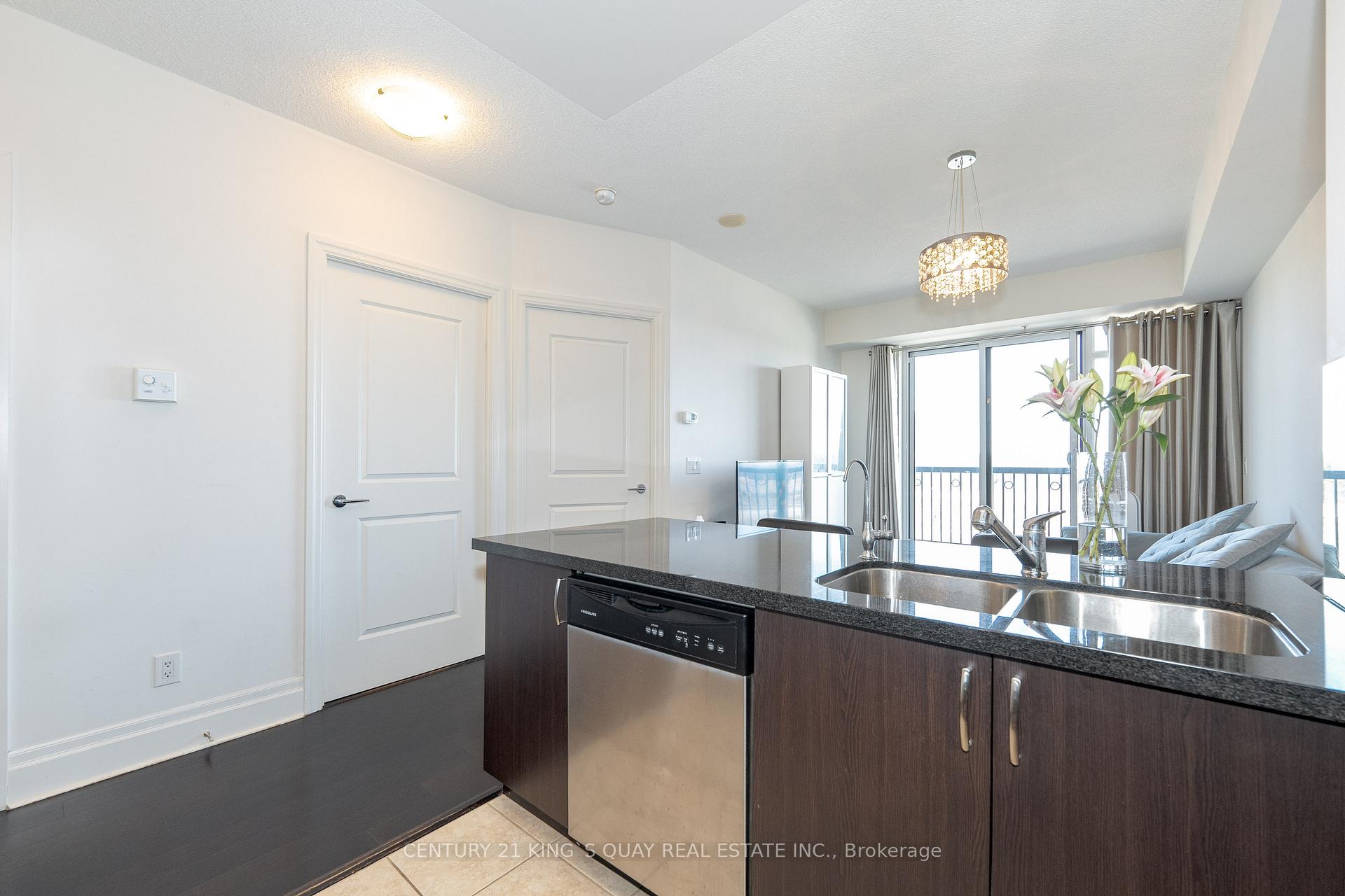 Photo 17 of Unit 409, 111 Upper Duke Crescent, Markham, Unionville — HOMEH