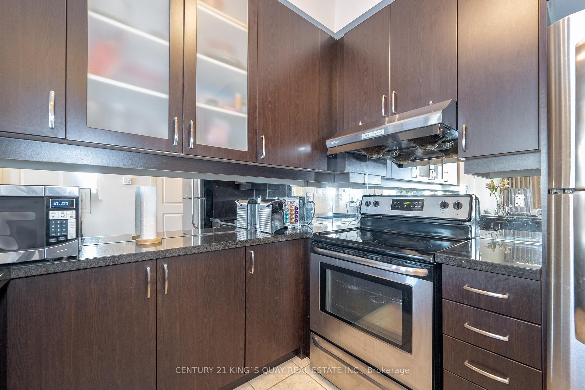 Photo 12 of Unit 409, 111 Upper Duke Crescent, Markham, Unionville — HOMEH